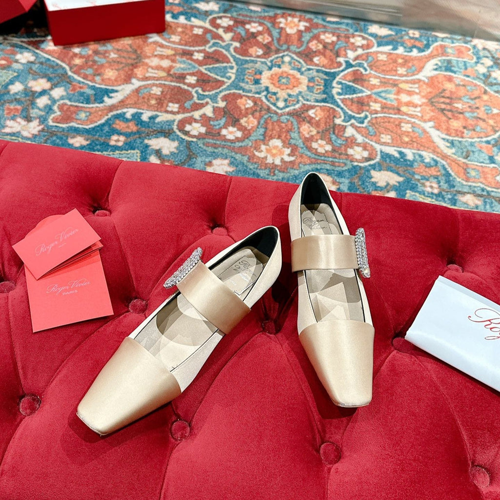 MARY JANES IN GOLD SATIN WITH CRYSTAL SQUARE BUCKLE