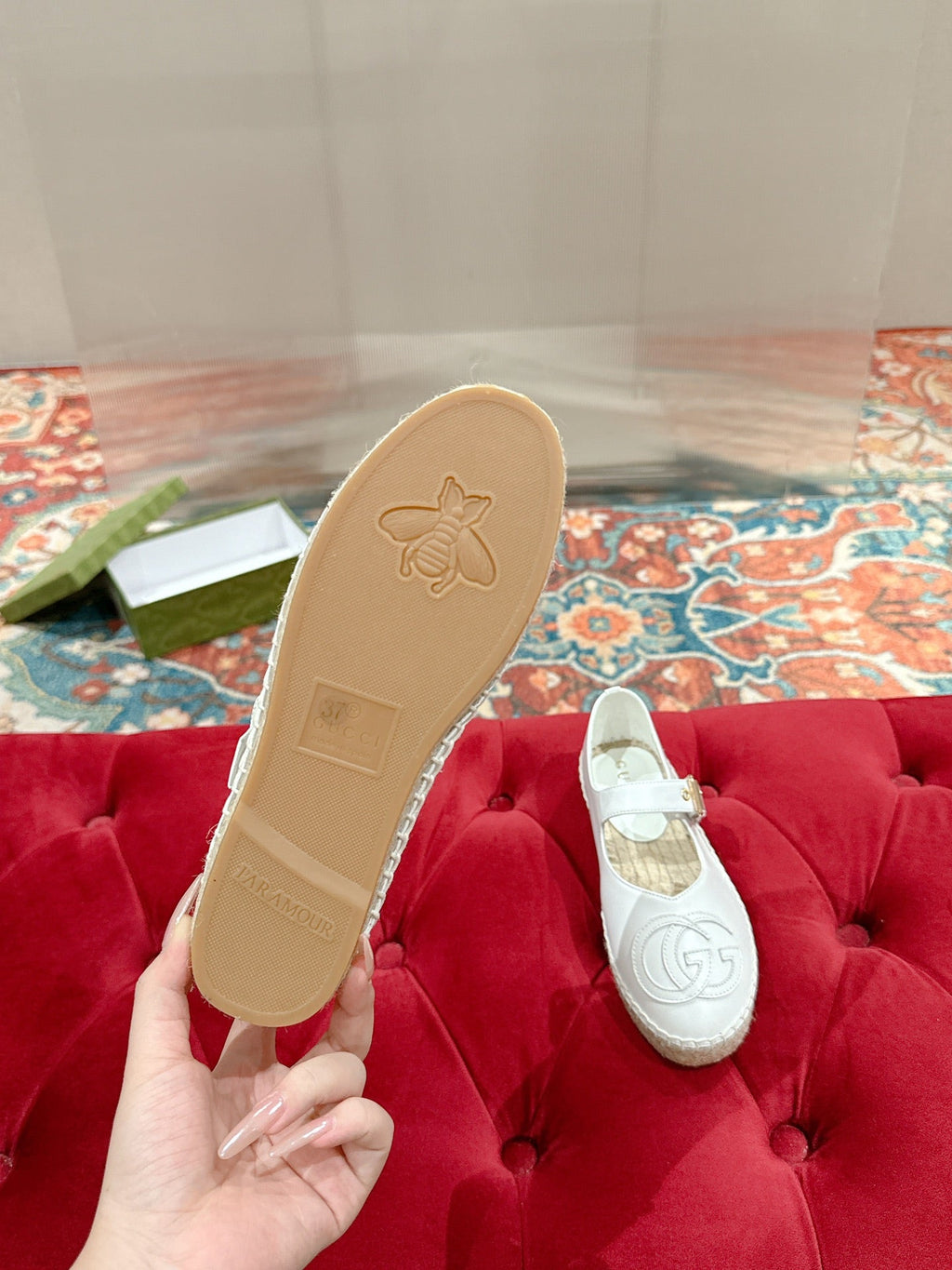 GG CROSS STRAP FLAT SHOES IN WHITE CALFSKIN WITH STRAW SOLE