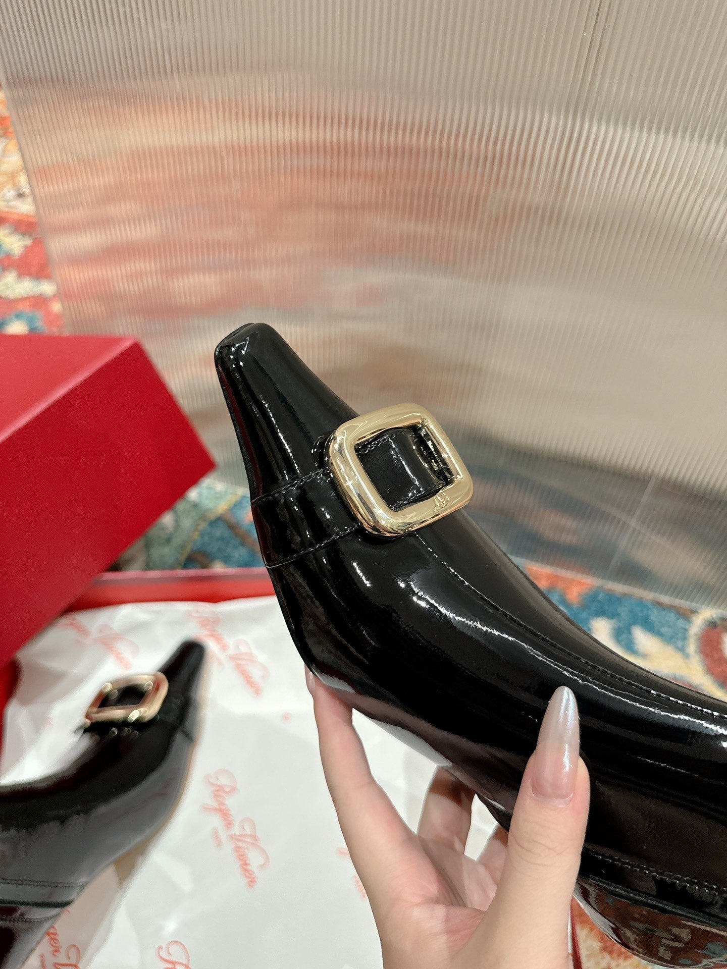 VIV CANARD ANKLE BOOTS IN BLACK PATENT CALFSKIN