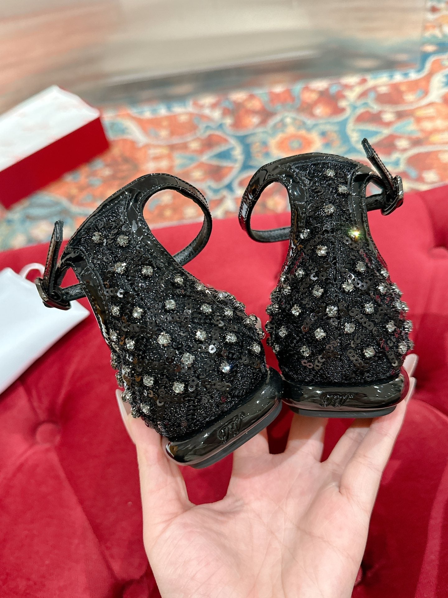 BALLERINAS IN BLACK FABRIC WITH CRYSTAL DETAILING