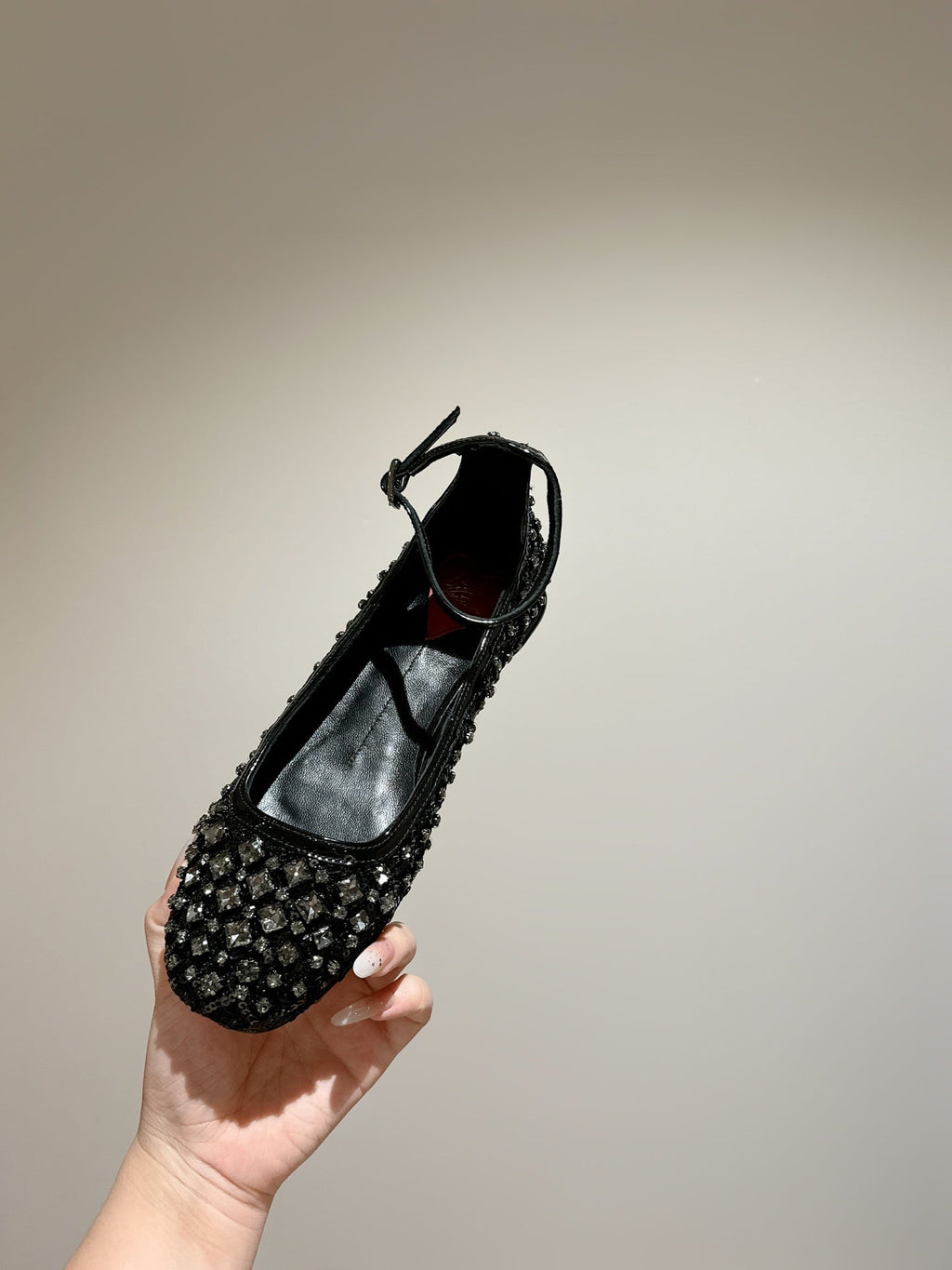 BALLERINAS IN BLACK FABRIC WITH CRYSTAL DETAILING