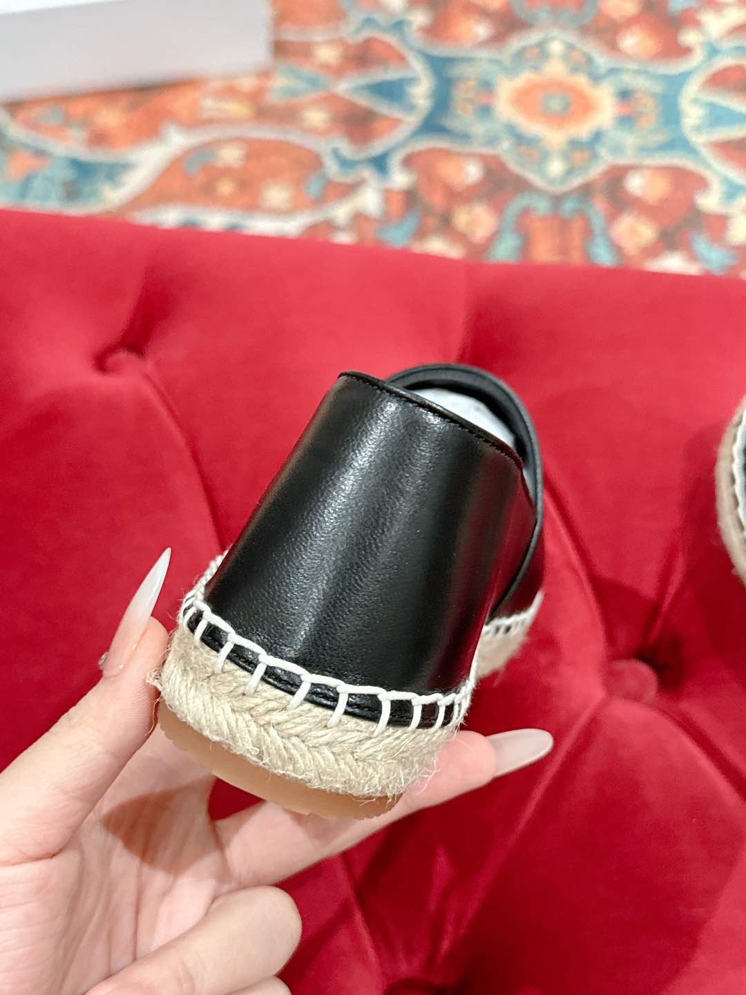 ESPADRILLES BLACK SHINY CALFSKIN EMBOSSED LOGO