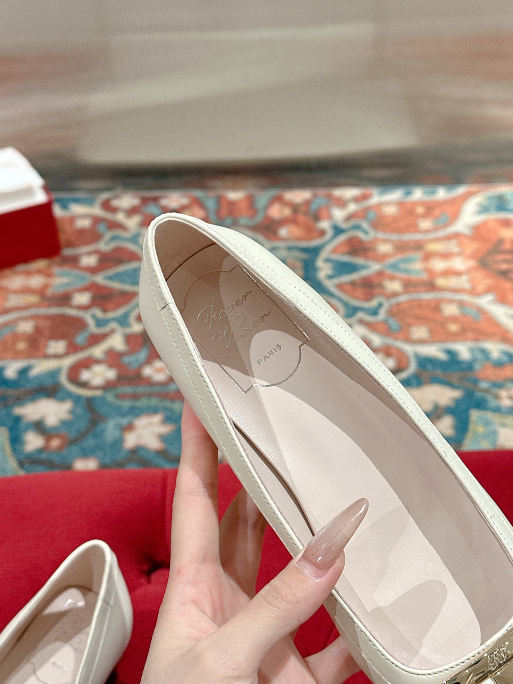 TROMPETTE BALLERINAS IN OFF WHITE SHINY CALFSKIN