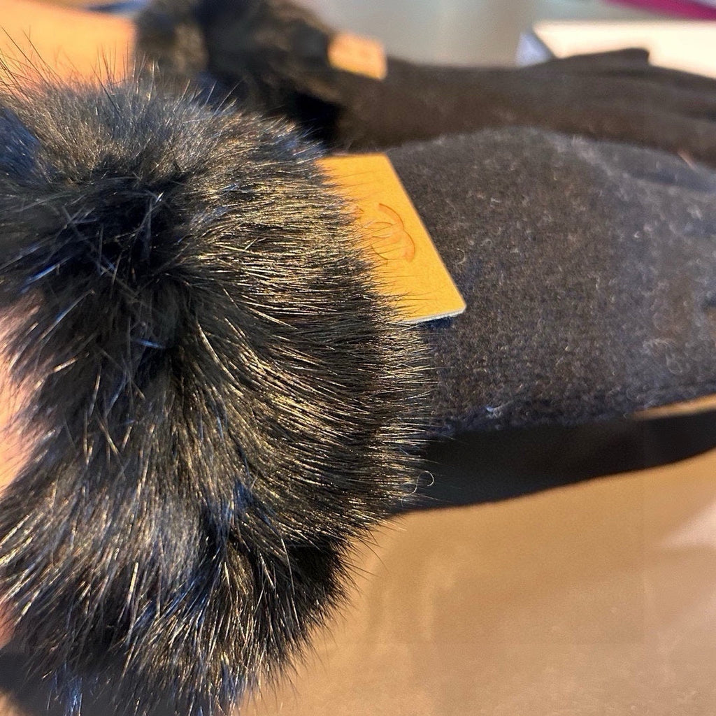 GLOVES IN BLACK WOOL AND RABBIT FUR 420535