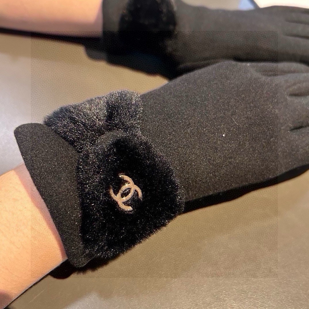 GLOVES IN BLACK WOOL WITH RABBIT FUR 456297