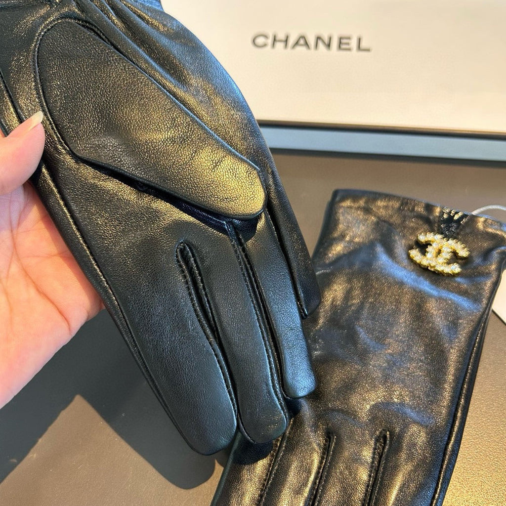 TOUCHSCREEN GLOVES IN BLACK LAMBSKIN WITH GOLD LOGO 462272