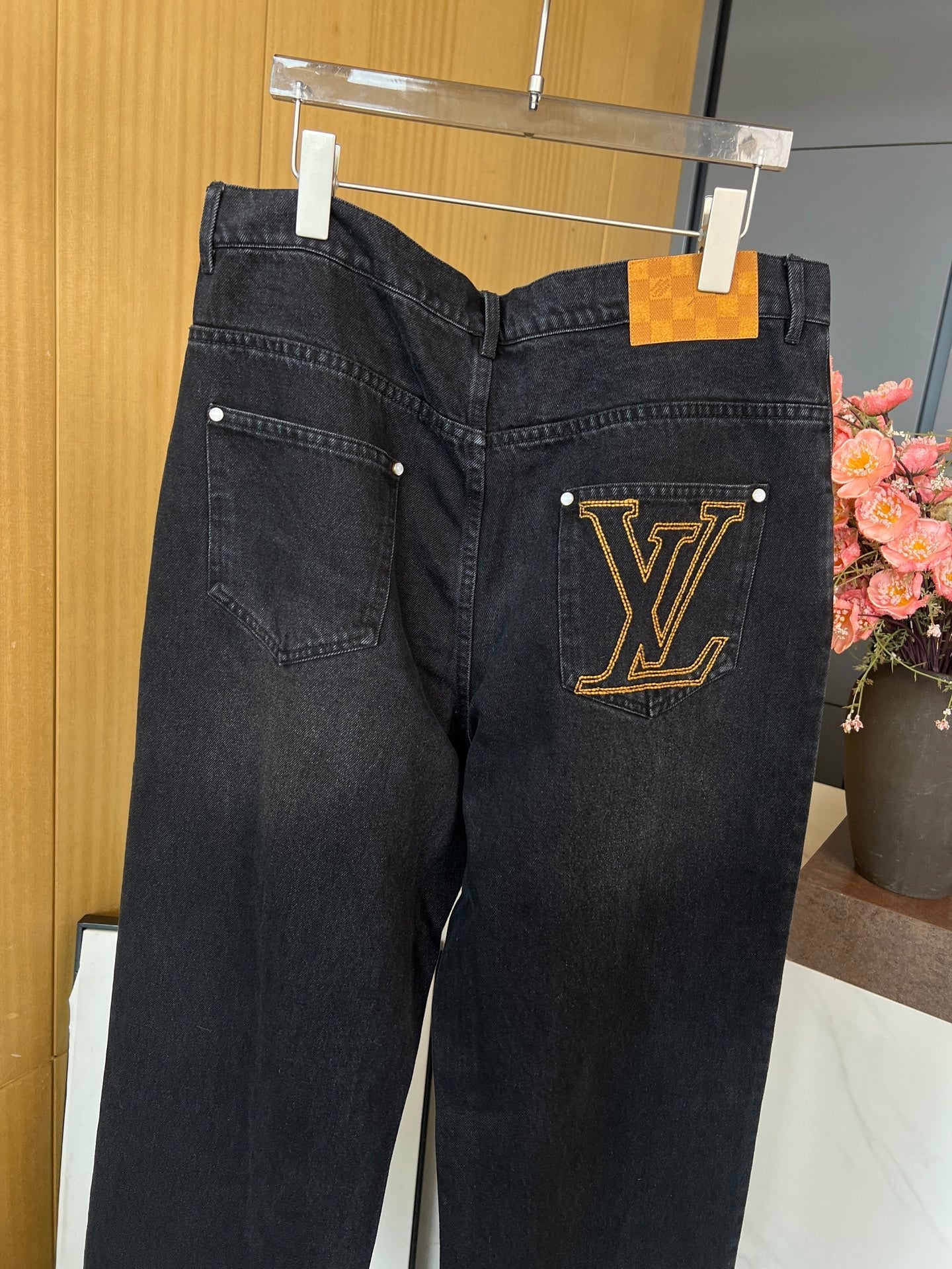 LV 25S STRAIGHT-LEG DENIM JEANS 0062