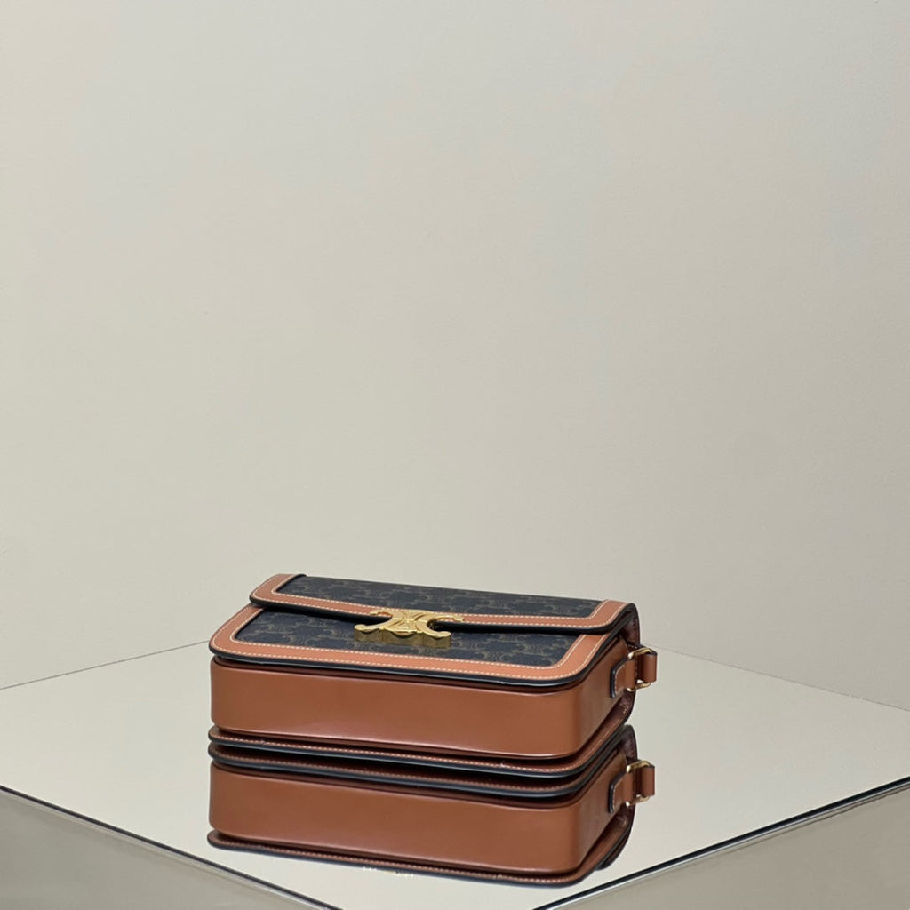 CLASSIQUE TRIOMPHE 22 CALFSKIN BLACK BROWN