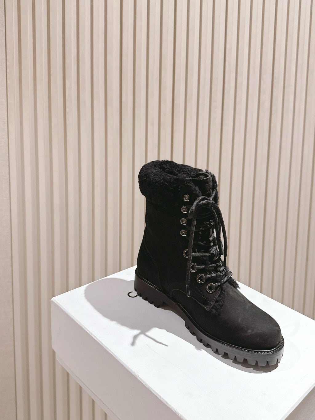 CELINE 25S KURT LACE UP MID BOOT IN BLACK FULL SUEDE AND SHEARLING