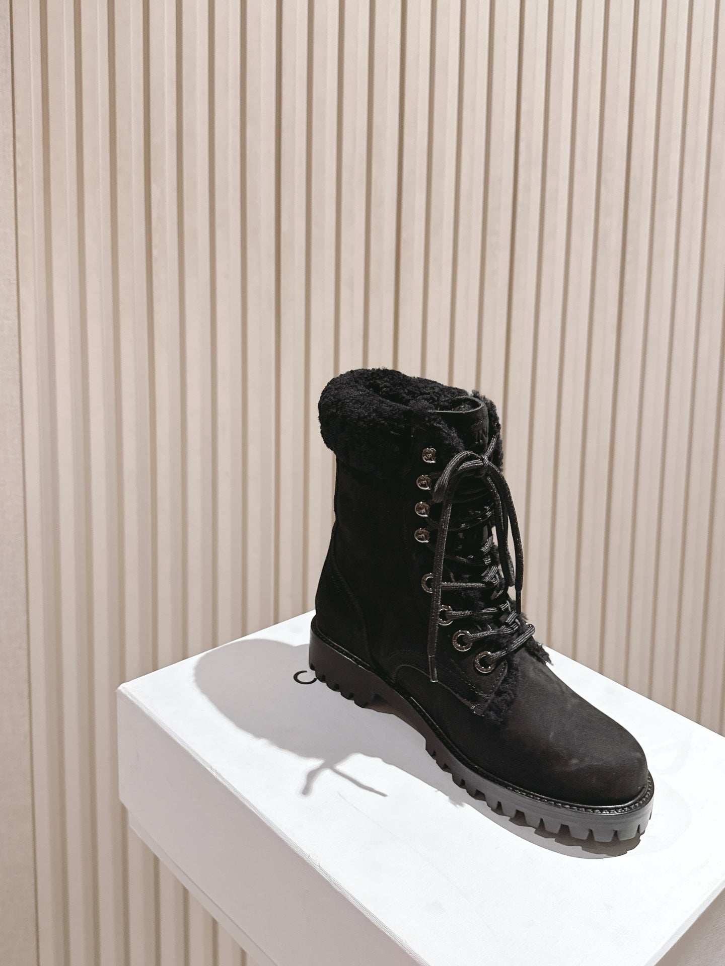 CELINE 25S KURT LACE UP MID BOOT IN BLACK FULL SUEDE AND SHEARLING