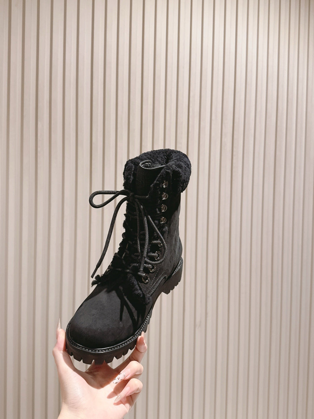 CELINE 25S KURT LACE UP MID BOOT IN BLACK FULL SUEDE AND SHEARLING