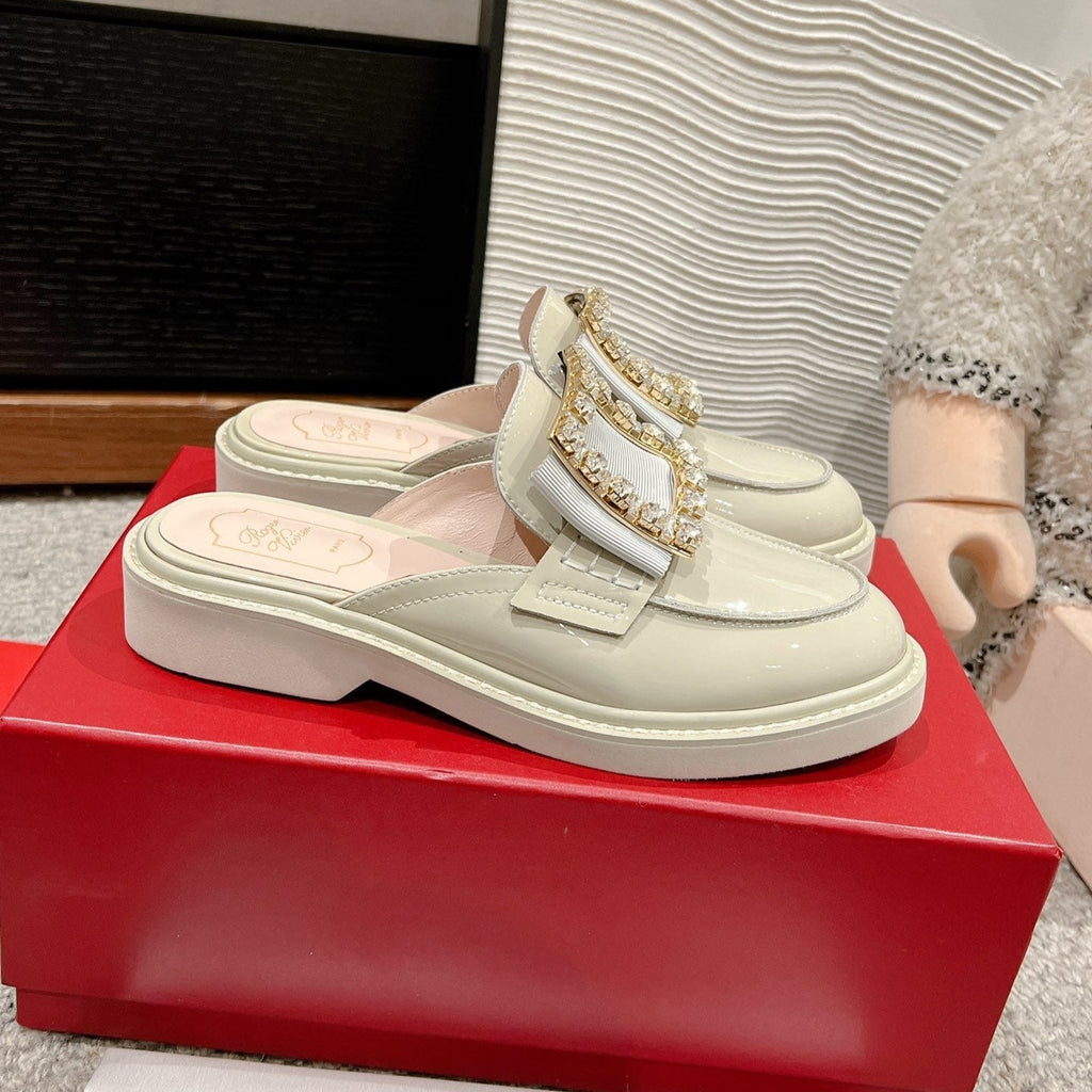 VIV' RANGERS MULES IN CREAM PATENT CALFSKIN CRYSTAL BUCKLE