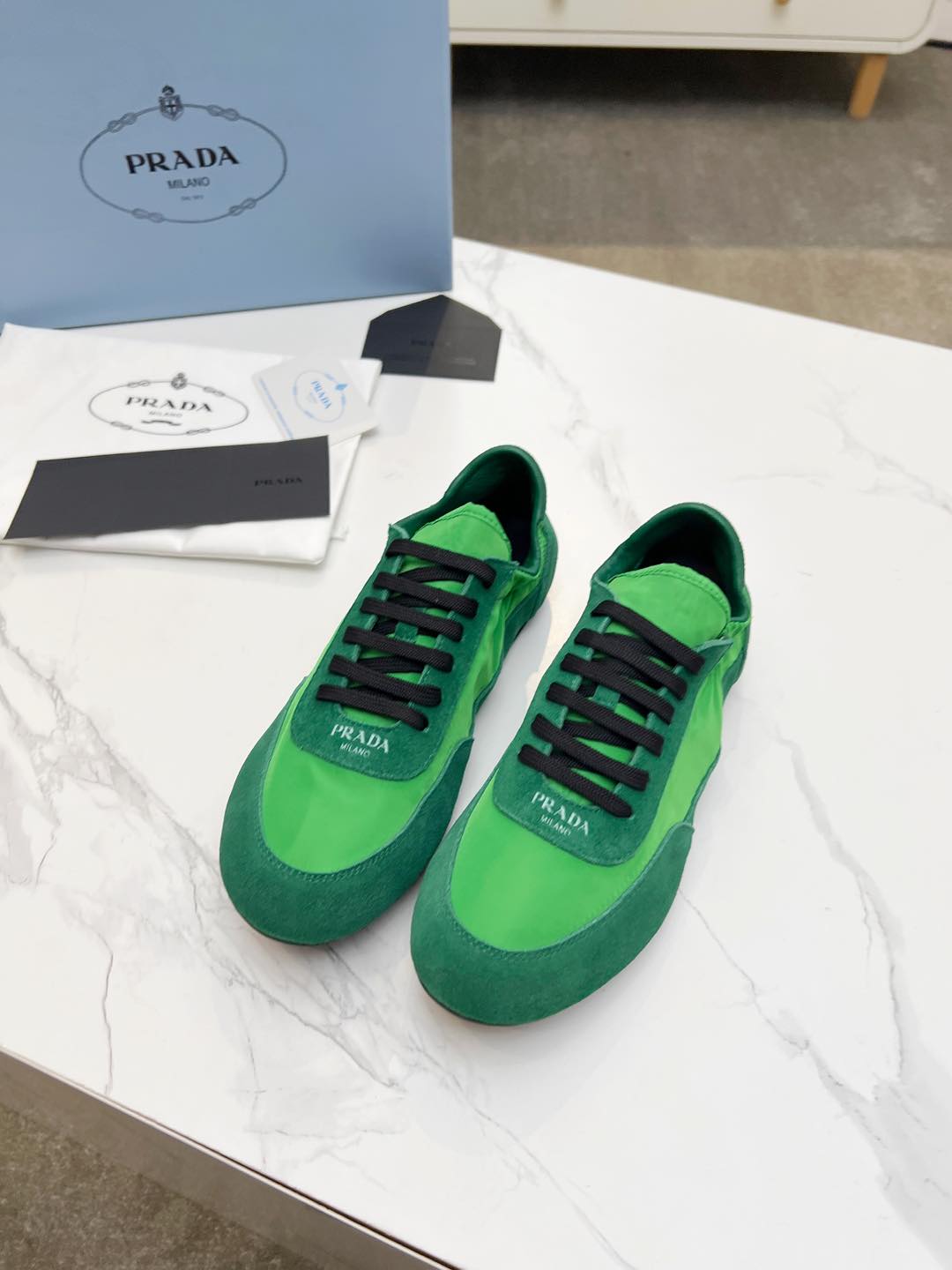 COLLAPSE SNEAKERS IN GREEN SUEDE AND NYLON