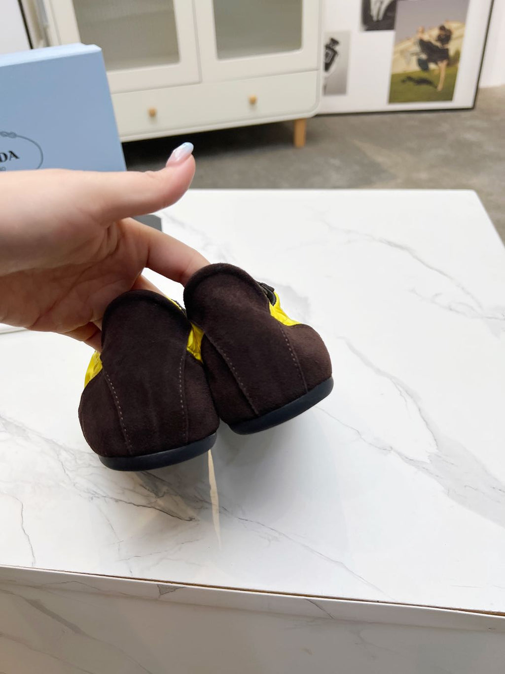 COLLAPSE SNEAKERS IN CHOCOLATE SUEDE AND YELLOW NYLON