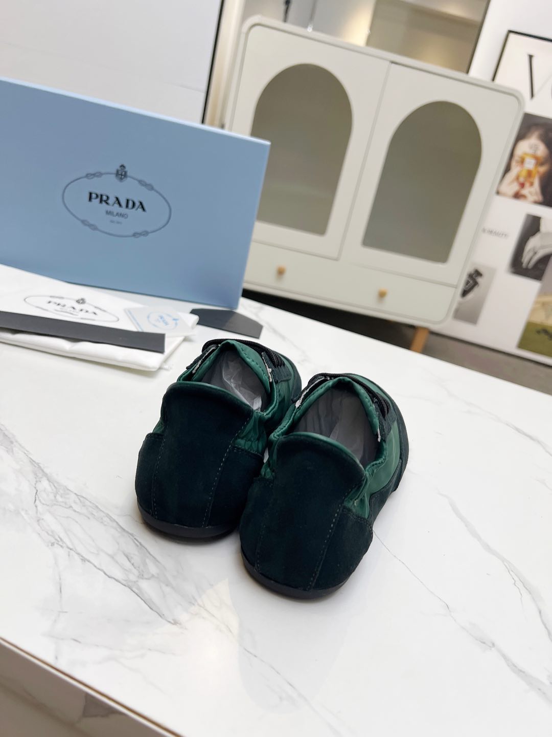 COLLAPSE SNEAKERS IN BLACK SUEDE AND FOREST GREEN NYLON