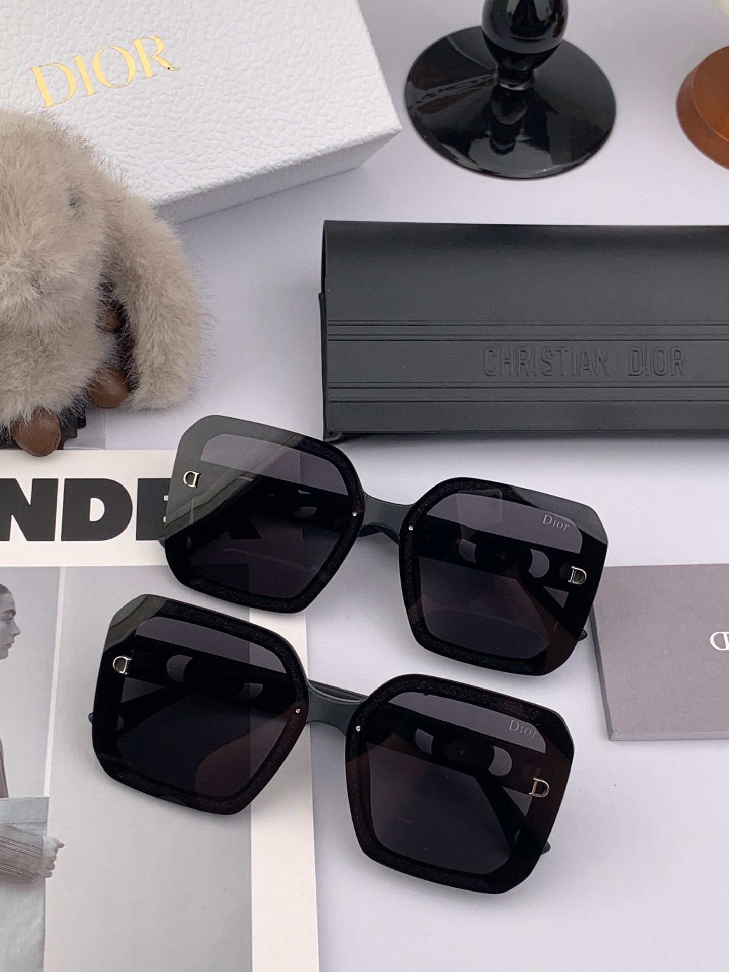 MONTAIGNE SUNGLASS D4292 IN ACETATE