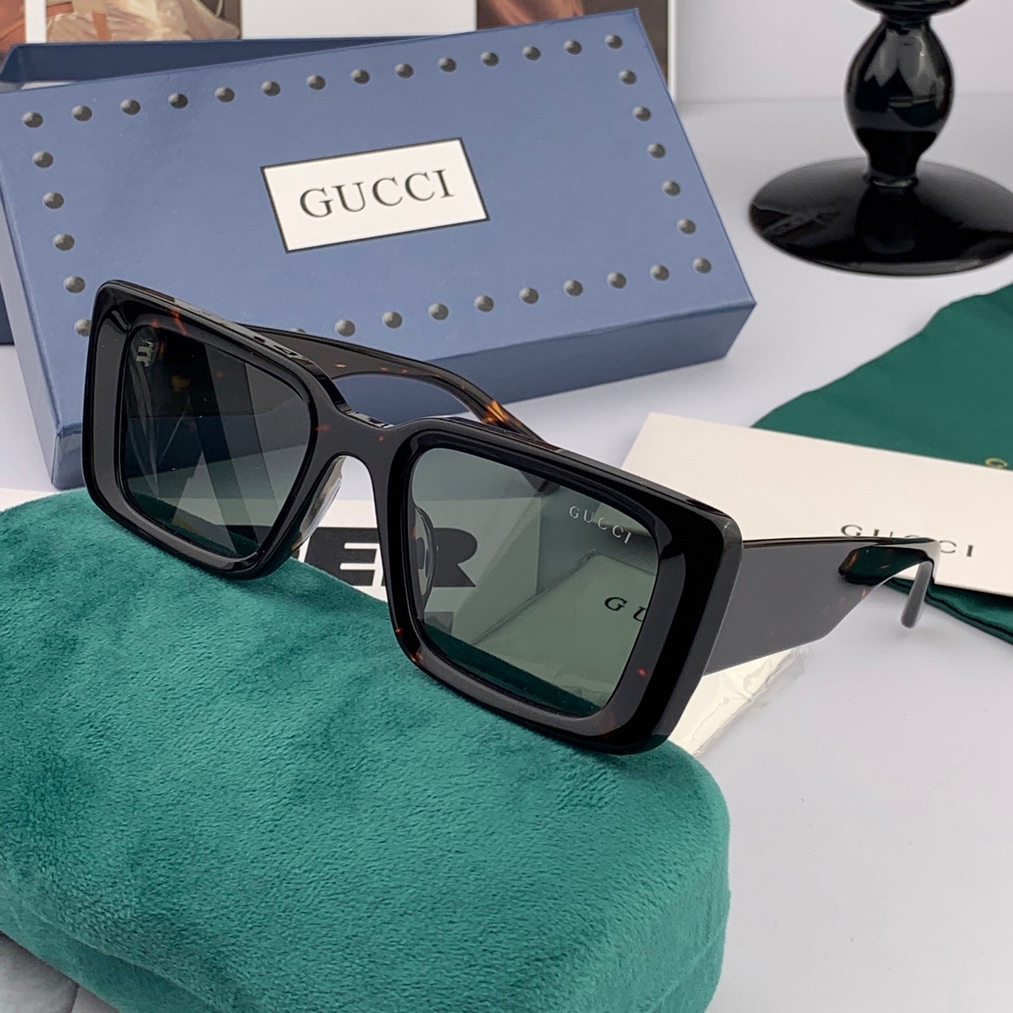 CHUNKY RECTANGULAR FRAME SUNGLASSES G204 IN ACETATE