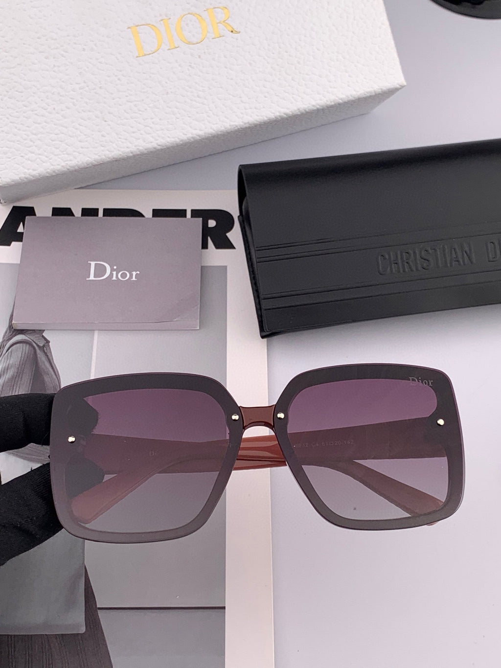 MONTAIGNE SUNGLASS CD0822 IN ACETATE