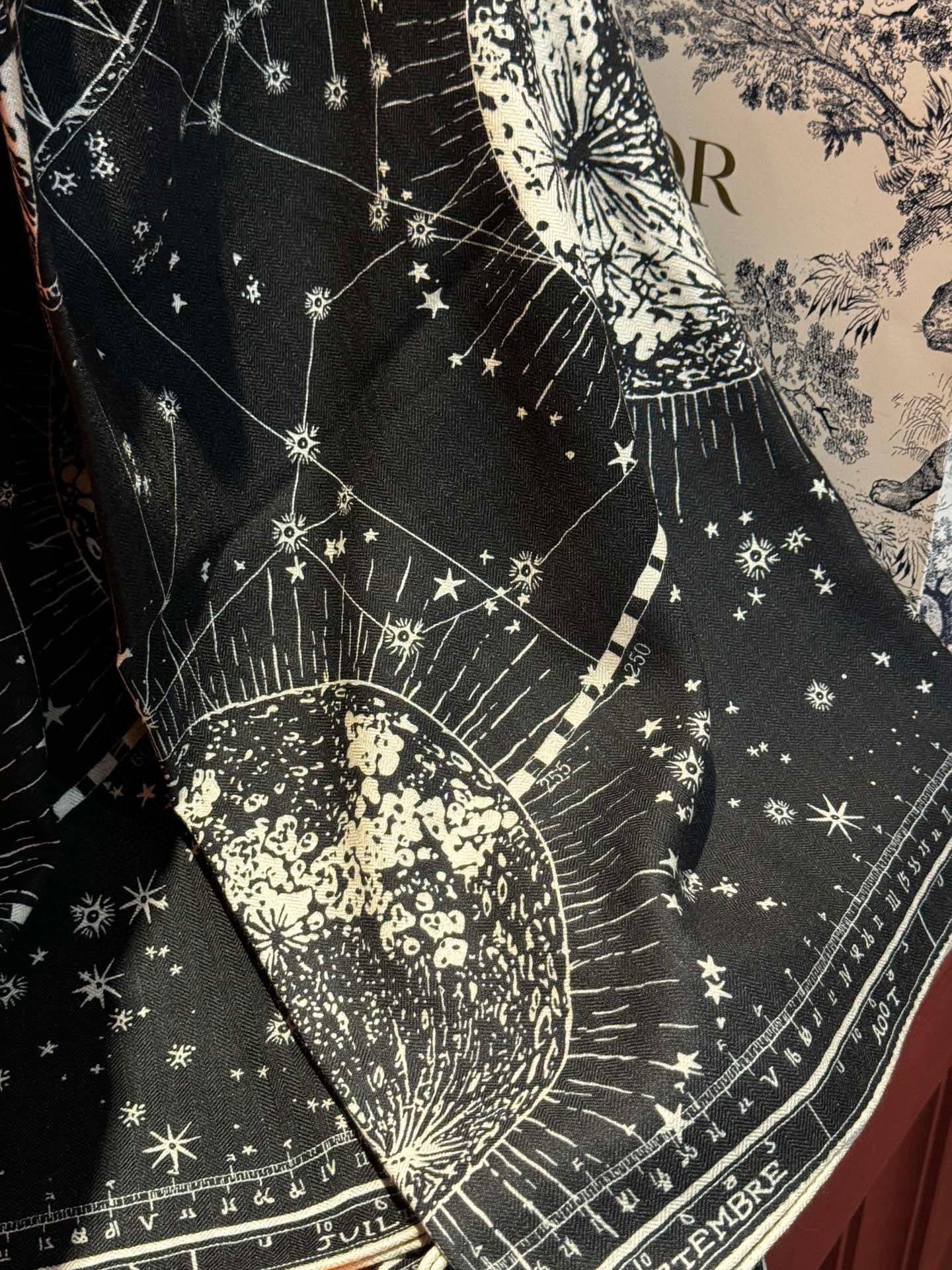 DIOR SCARF 140 CM IN SILK-CASHMERE BLEND 735816