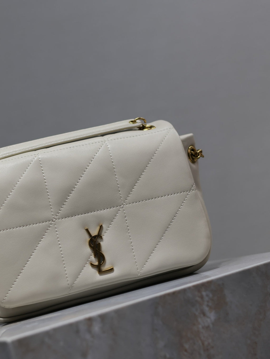 YSL 25S JAMIE MINI 20 IN BLANC VINTAGE LAMBSKIN GOLD HARDWRE