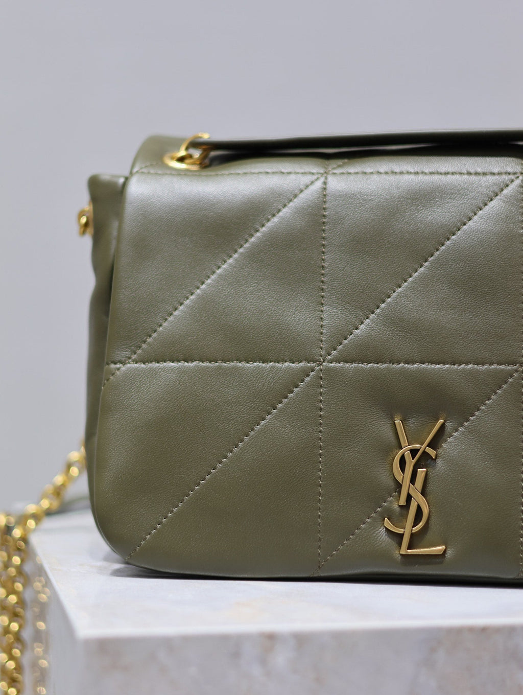 YSL 25S JAMIE 25 IN LIGHT MUSK LAMBSKIN GOLD HARDWARE