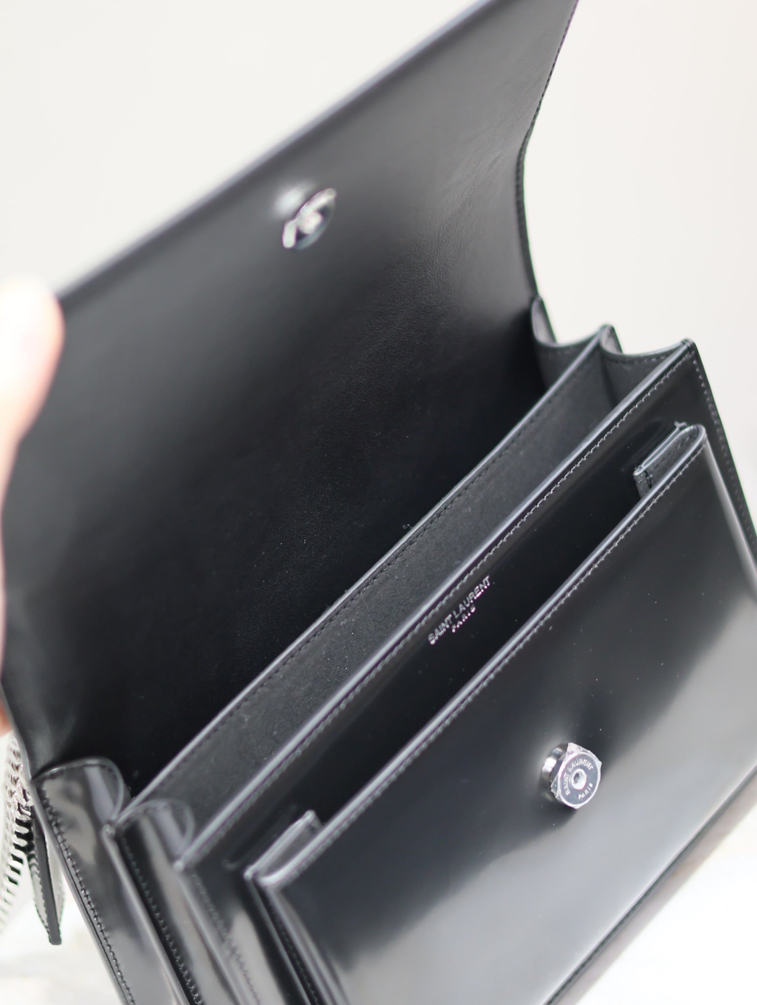 YSL 25S SUNSET MEDIUM 22 IN BLACK SHINY CALFSKIN SILVER HARDWRE