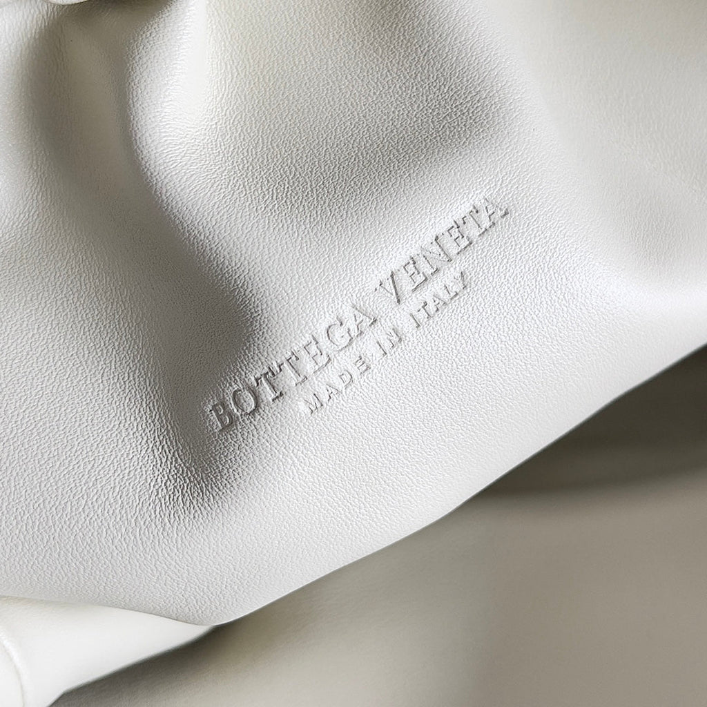 POUCH CLUTCH 38 IN SNAKE PATTERN CALFSKIN