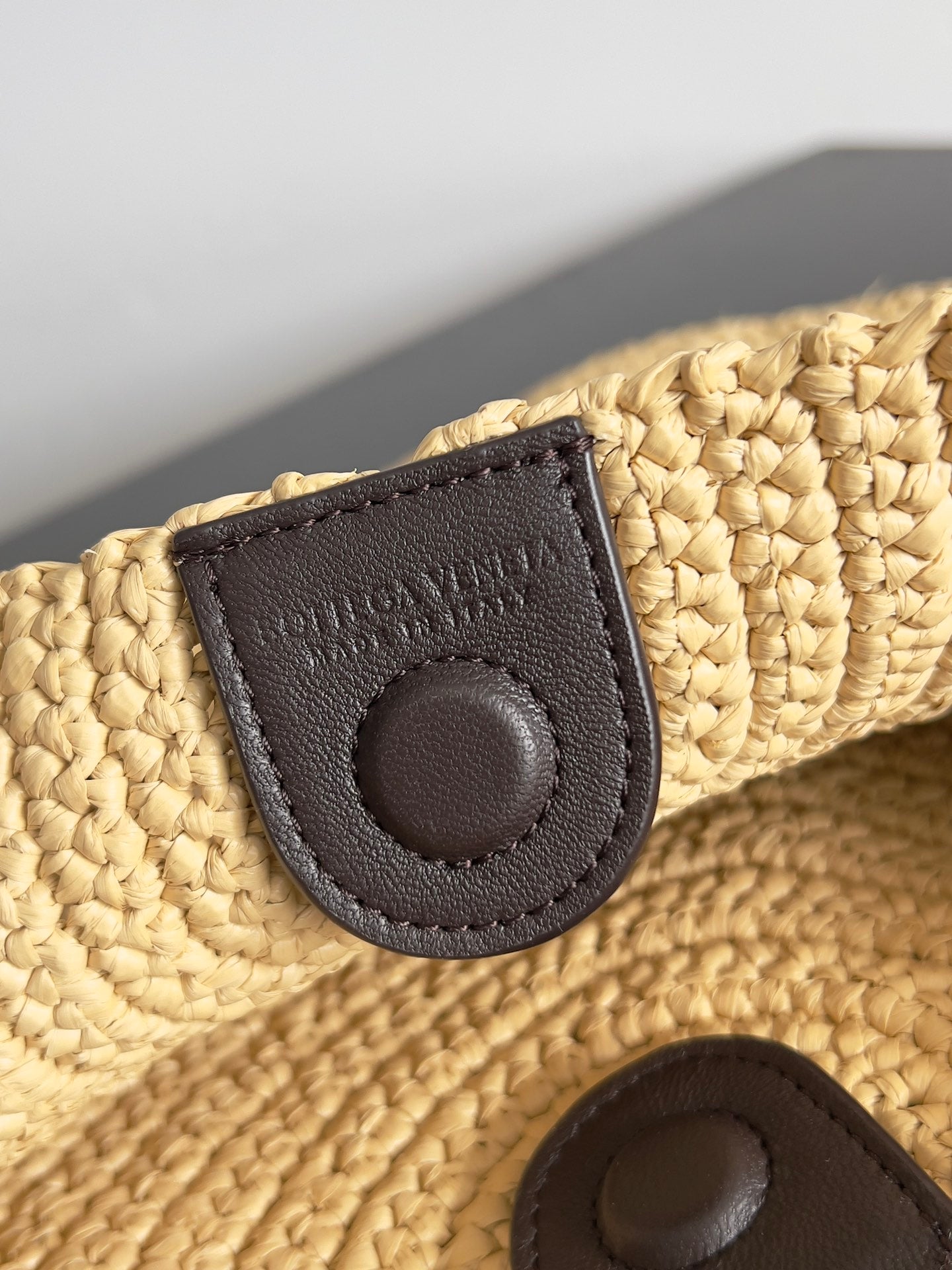 SARDINE CHAIN 33 IN NATURAL RAFFIA