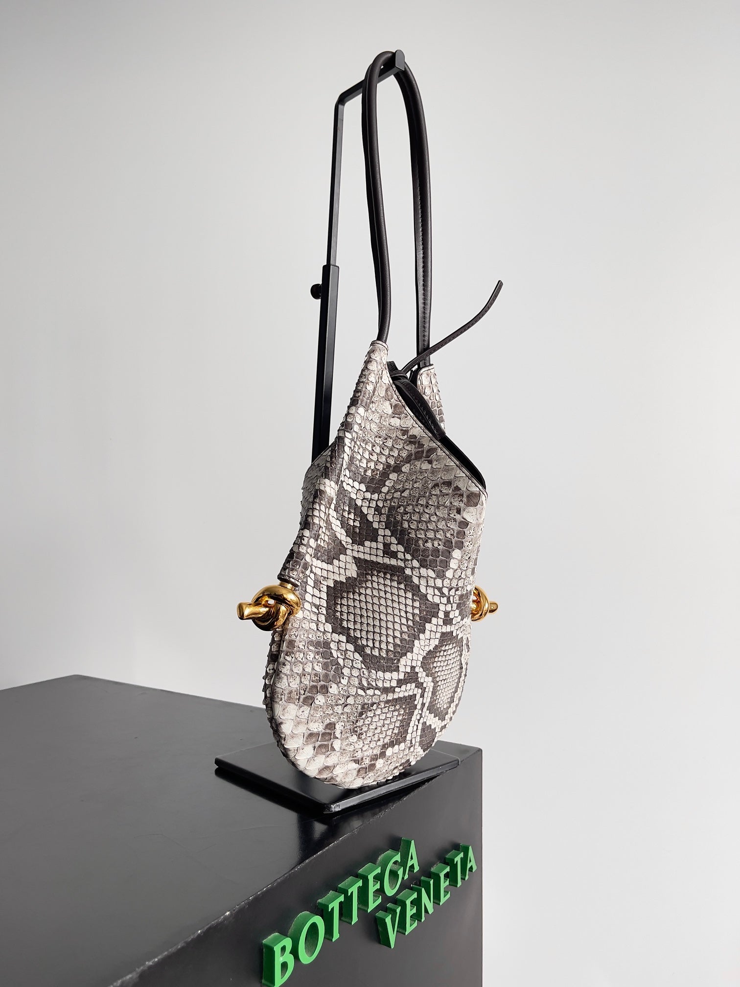 SMALL SOLSTICE 30 IN SNAKE PATTERN CALFSKIN