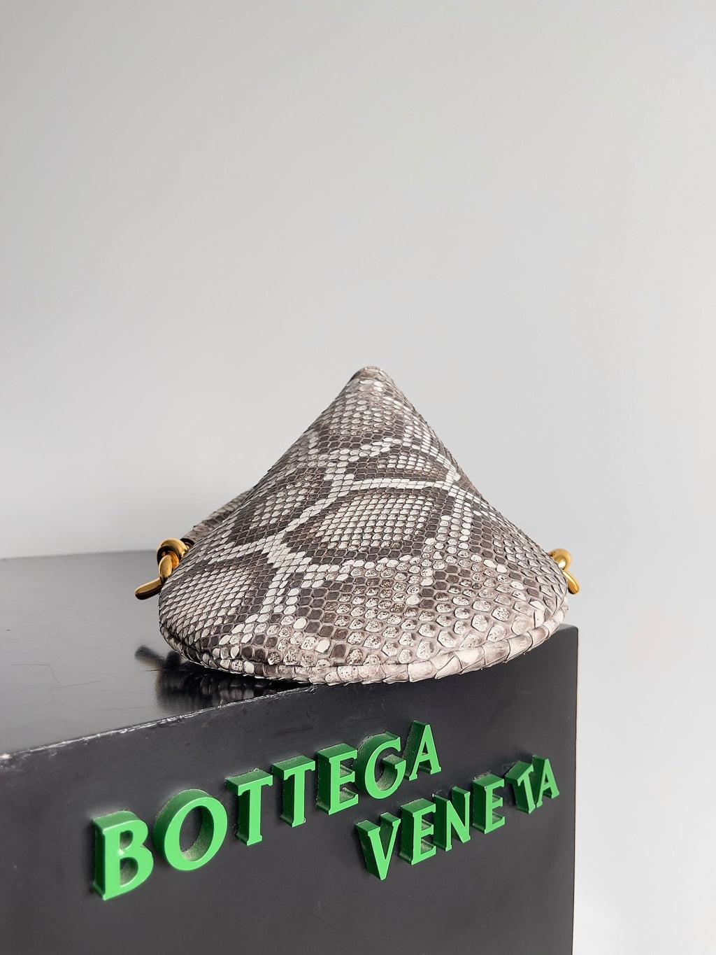 SMALL SOLSTICE 30 IN SNAKE PATTERN CALFSKIN