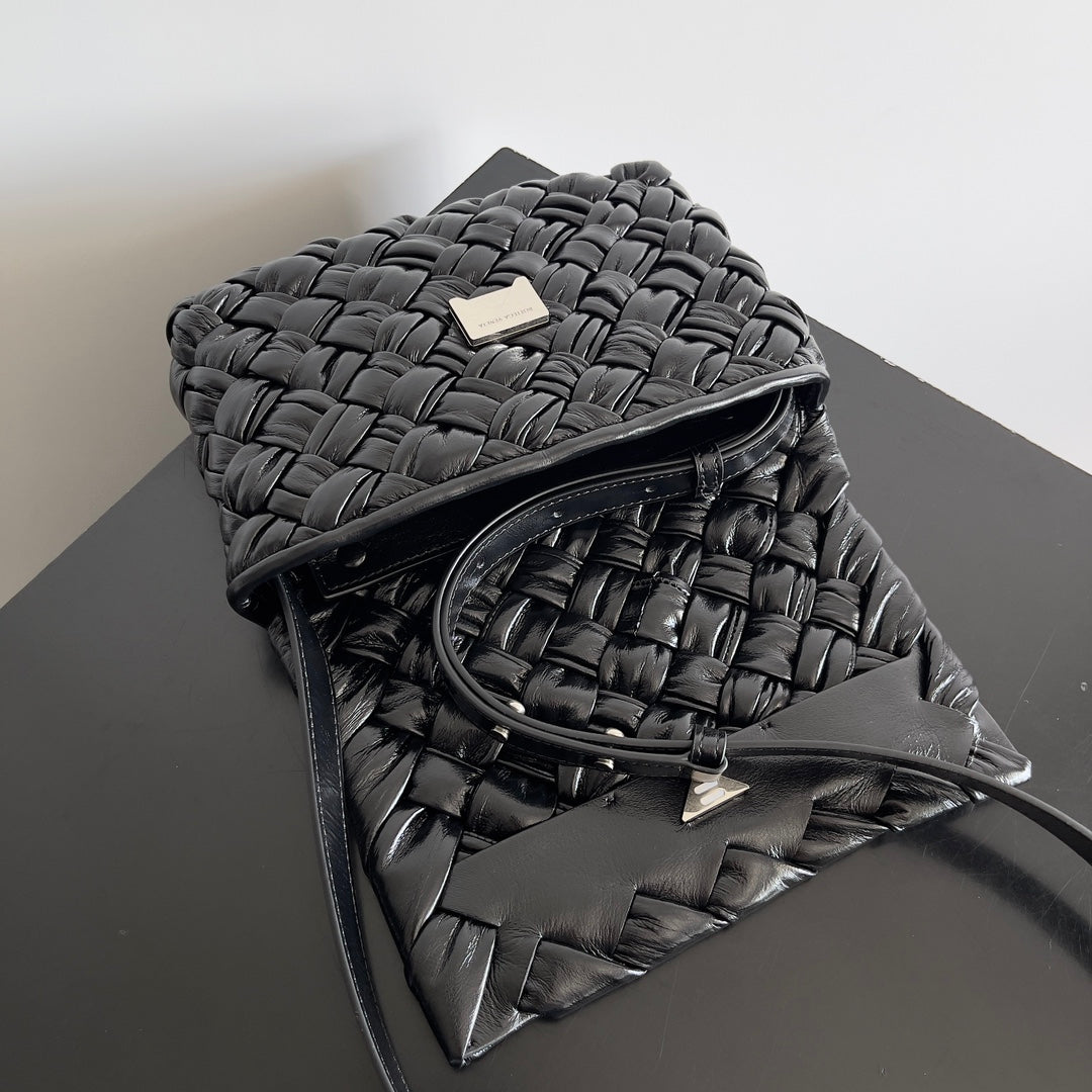 BV Small Rumple Messenger 21 Black Lambskin Shw