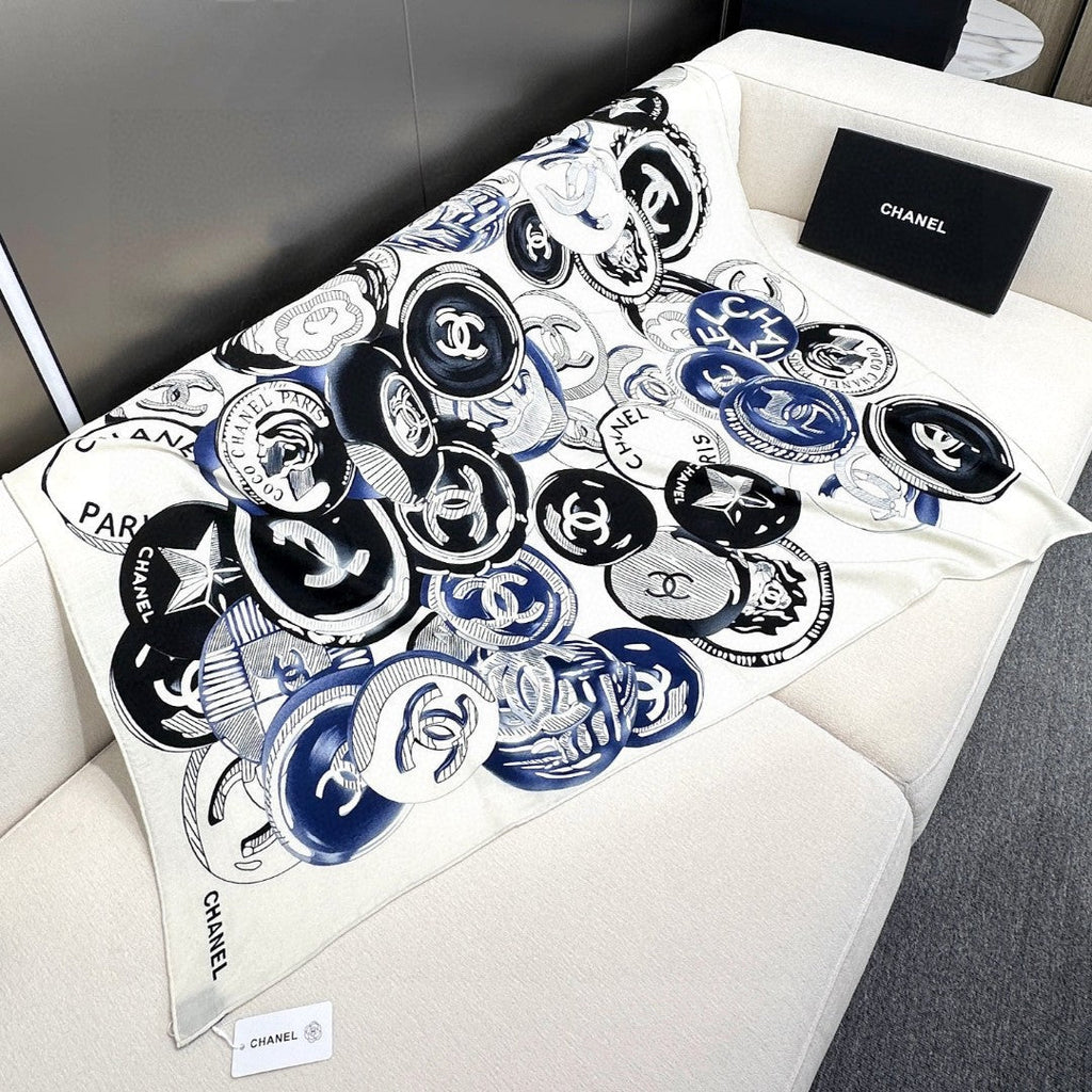 CHANEL 25S SCARF 140 IN CASHMERE SILK 642080