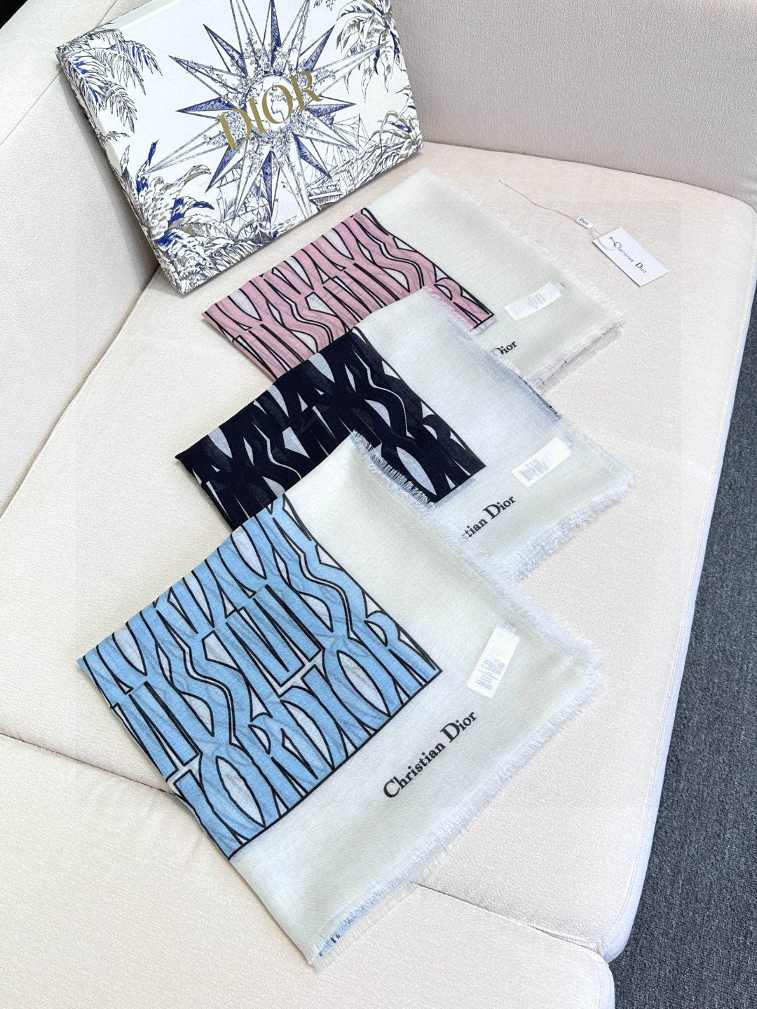 DIOR SCARF 180 CM IN SILK 654445