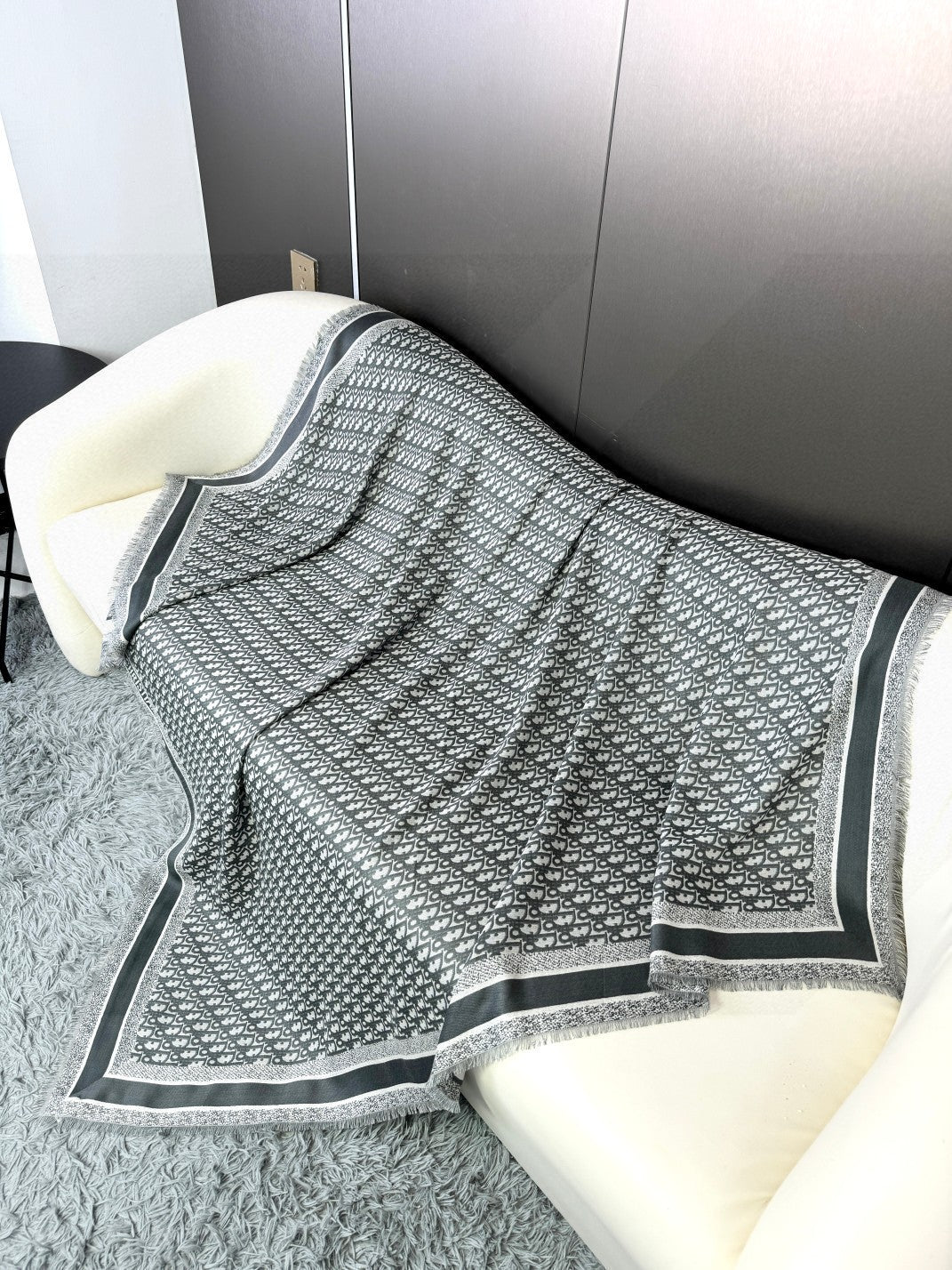 DIOR SCARF 140 CM IN SILK-WOOL BLEND 702041