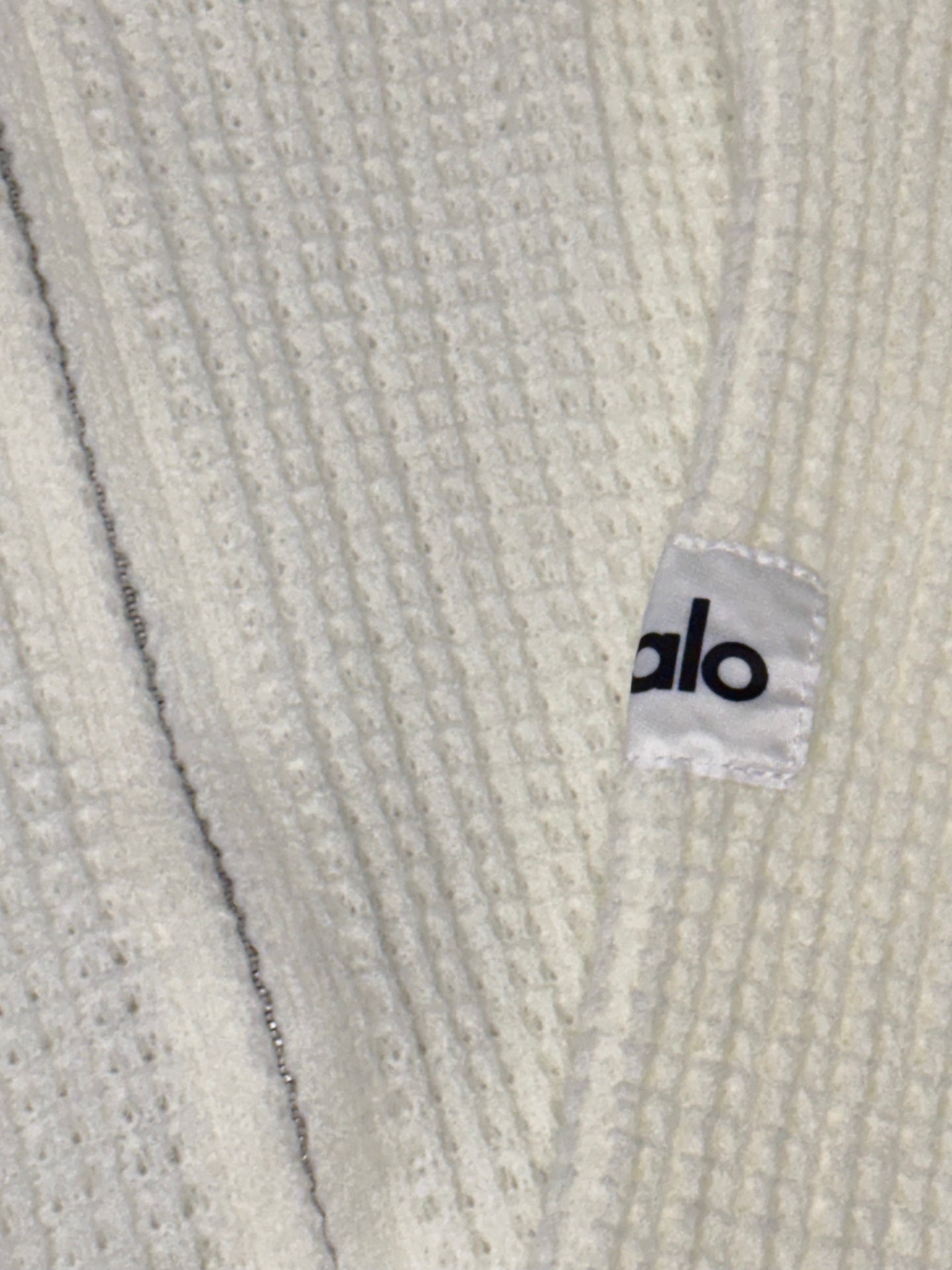 ALO KNIT CARDIGAN & SHORTS SET STYLE 31