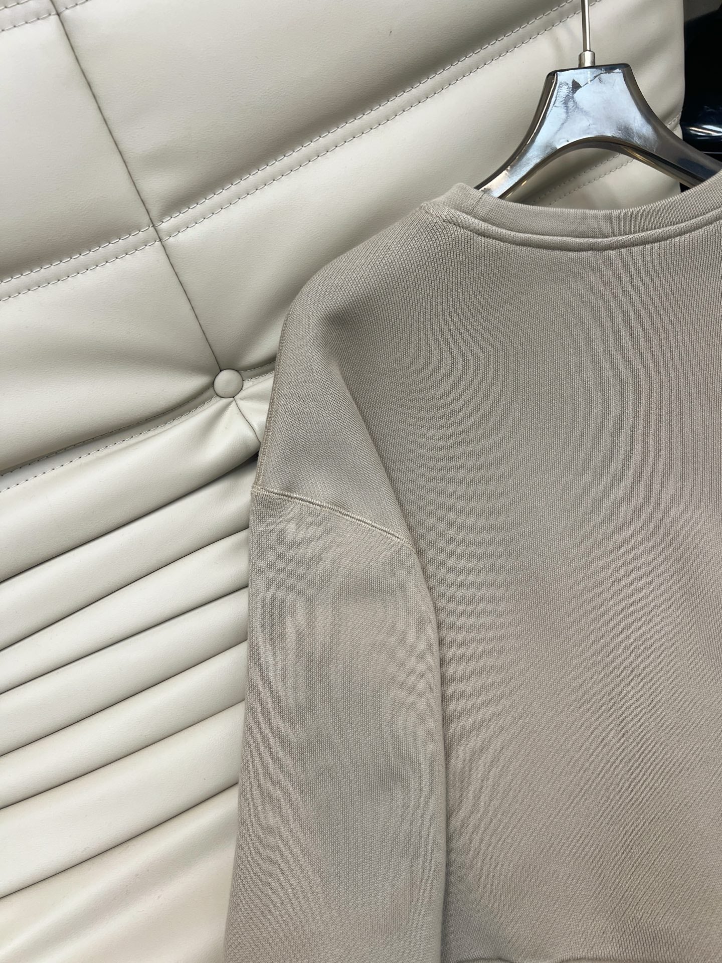 ALO SWEATSUIT SET STYLE 8