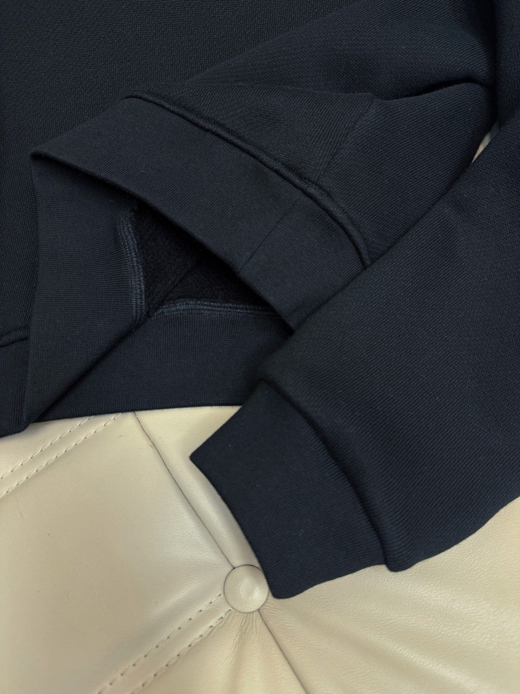 ALO SWEATSUIT SET STYLE 7