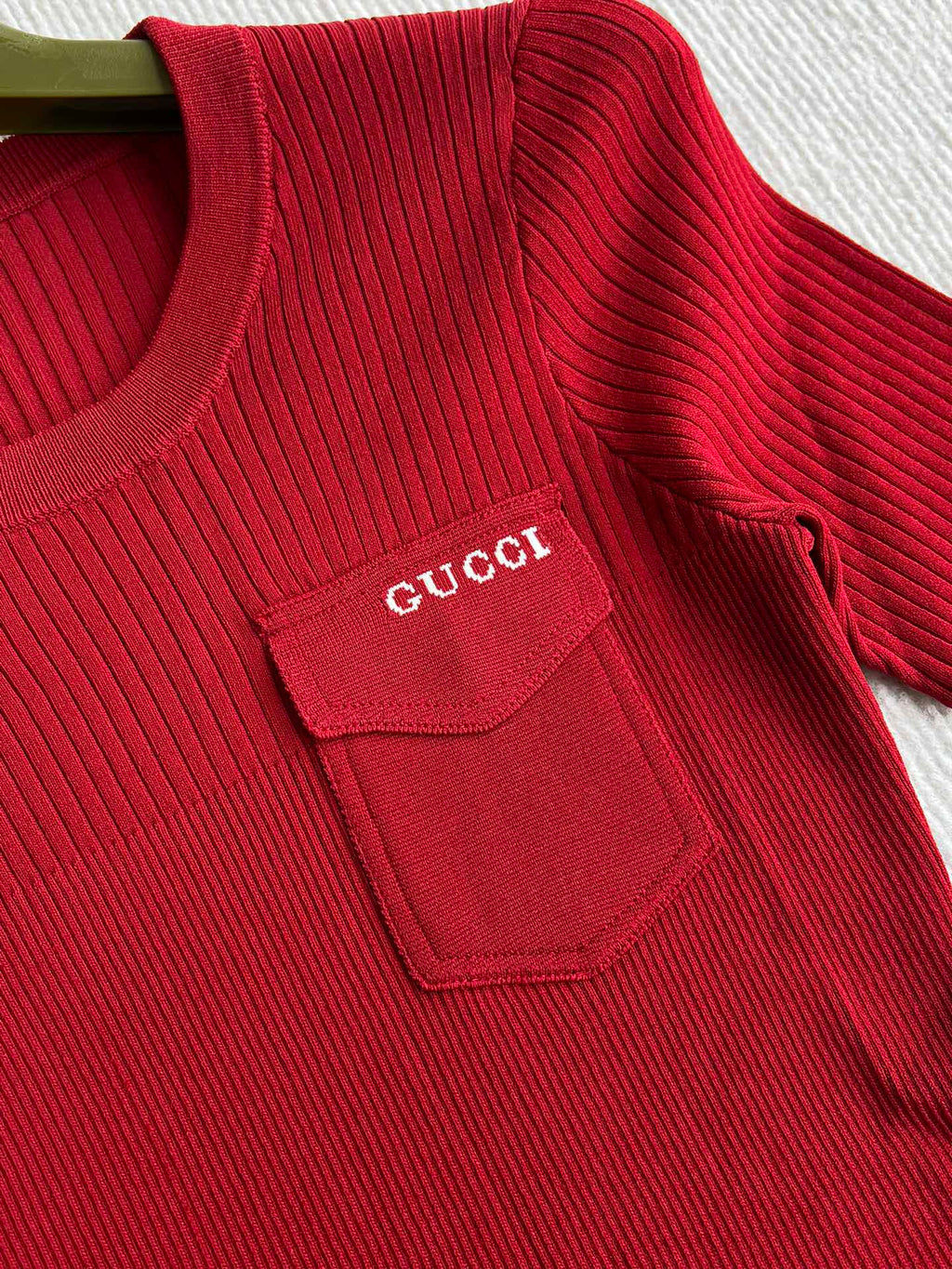 GUCCI SHORT-SLEEVE KNIT TOP 242808