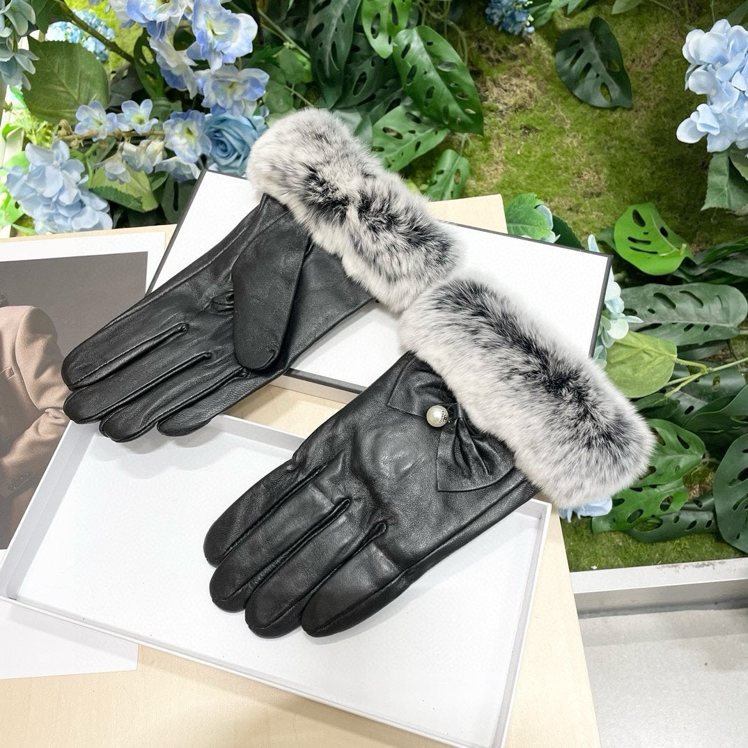 GLOVES IN BLACK LAMBSKIN WITH RABBIT FUR 465072
