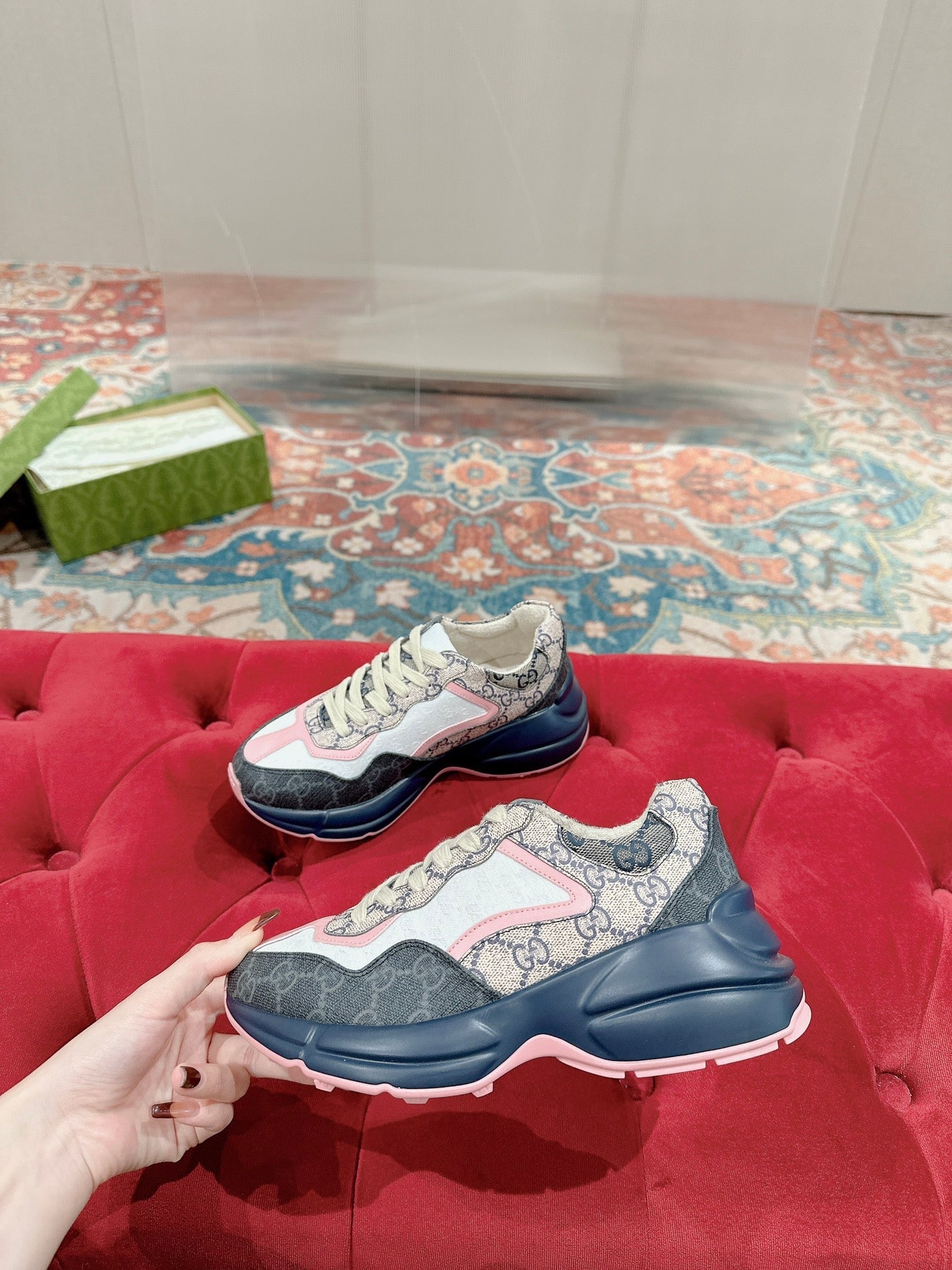 GG RHYTON TRAINER CHARCOAL AND WHITE CALFSKIN