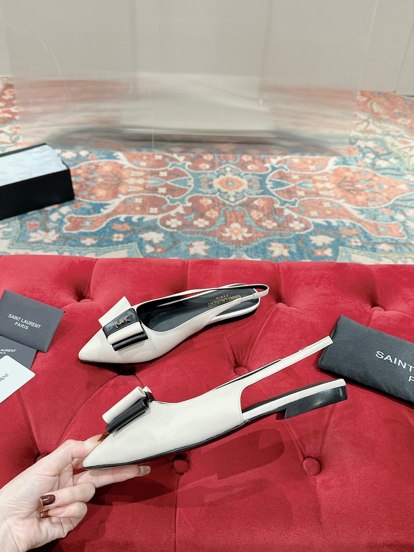 CASSANDRA SLINGBACK FLAT IN WHITE MIX BLACK SMOOTH LAMBSKIN