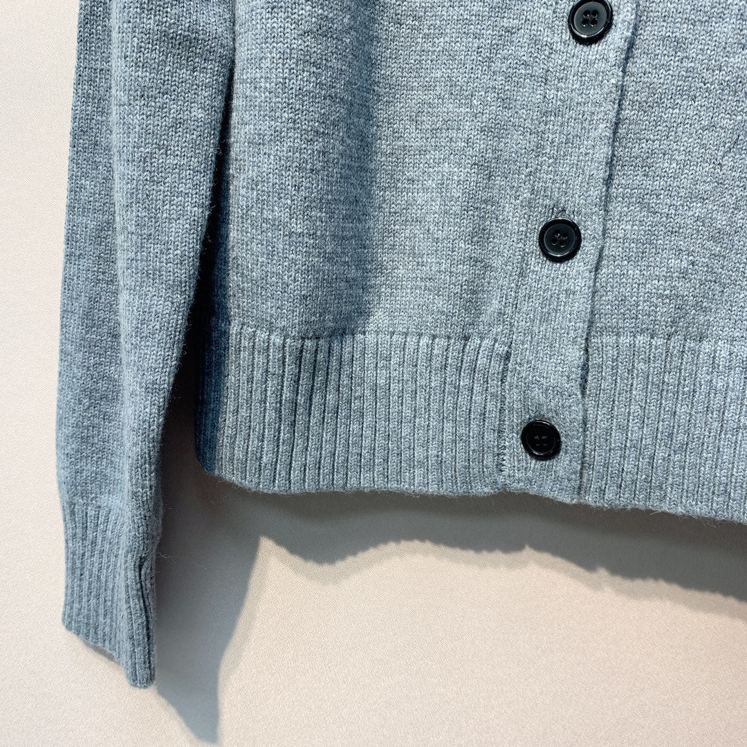 PRADA 25S CARDIGAN 437