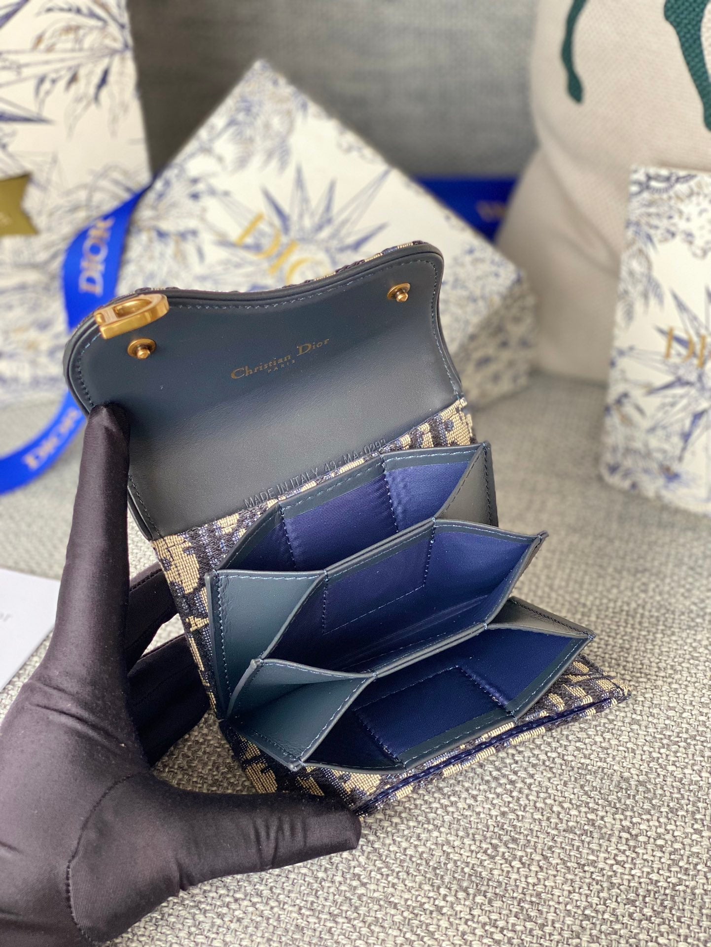 SADDLE LOTUS WALLET 11 IN BLACK MONOGRAM OBLIQUE JACQUARD