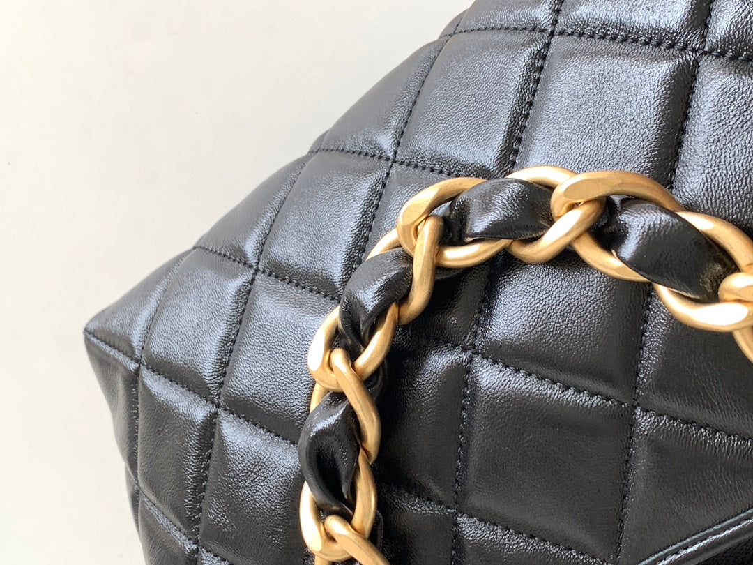 CHANEL 25S HOBO BAG 26 CM IN BLACK LAMBSKIN WITH GOLD HARDWARE