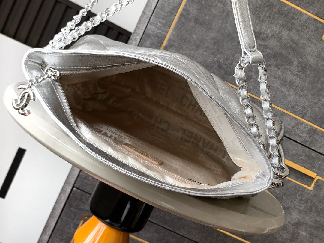CHANEL 25S HOBO BAG 30 CM IN SILVER LAMBSKIN