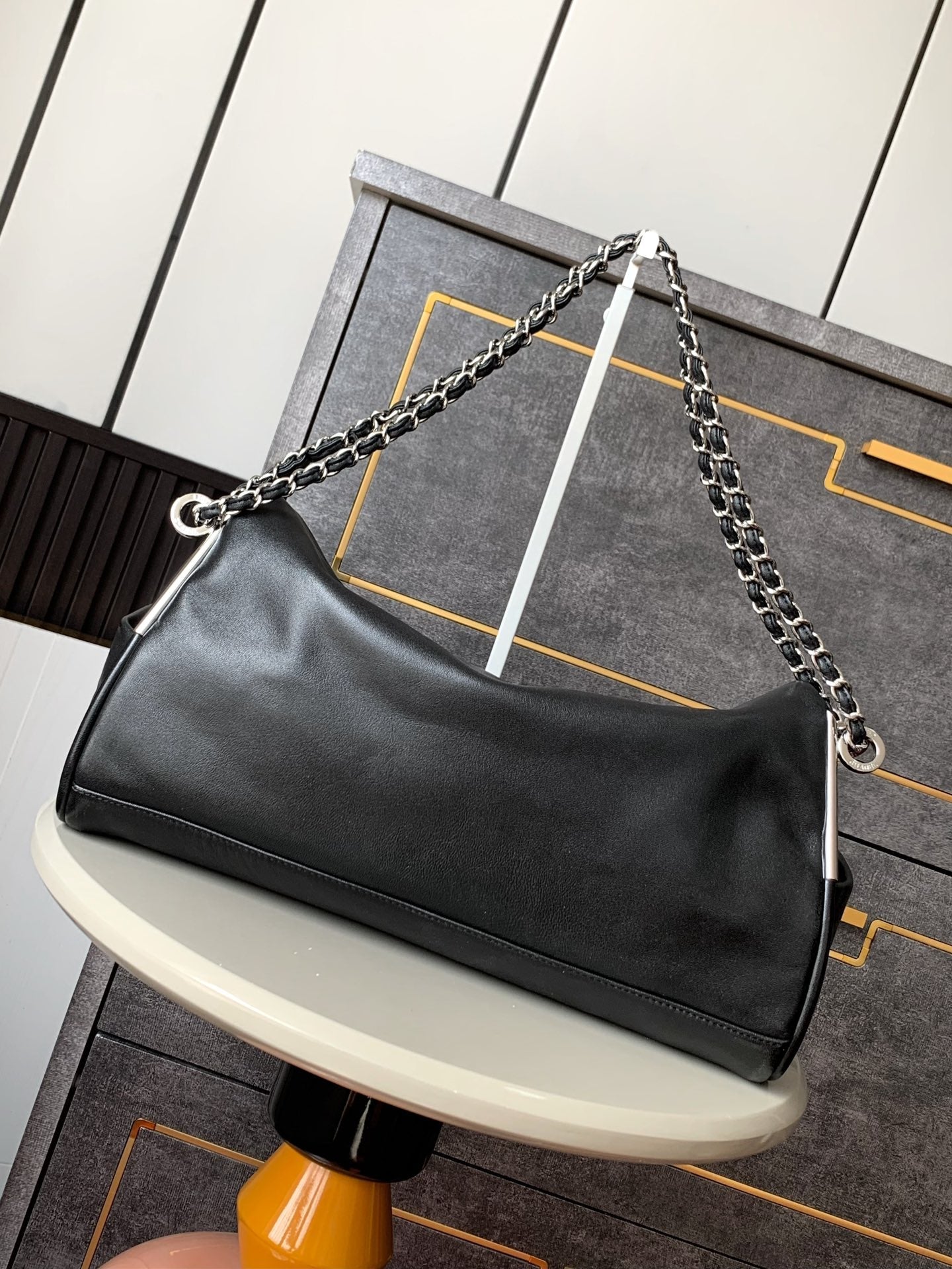 CHANEL 25S HOBO BAG 40 CM IN BLACK SMOOTH CALFSKIN
