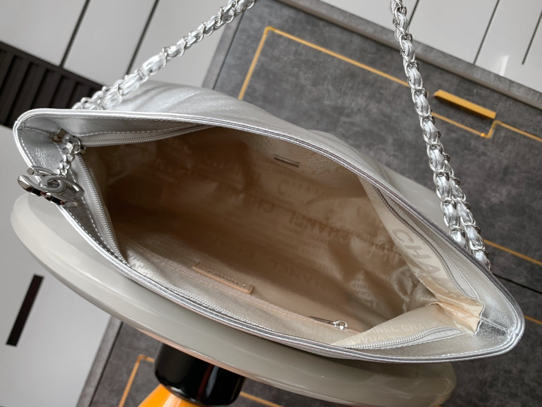 CHANEL 25S HOBO BAG 40 CM IN SILVER SMOOTH CALFSKIN