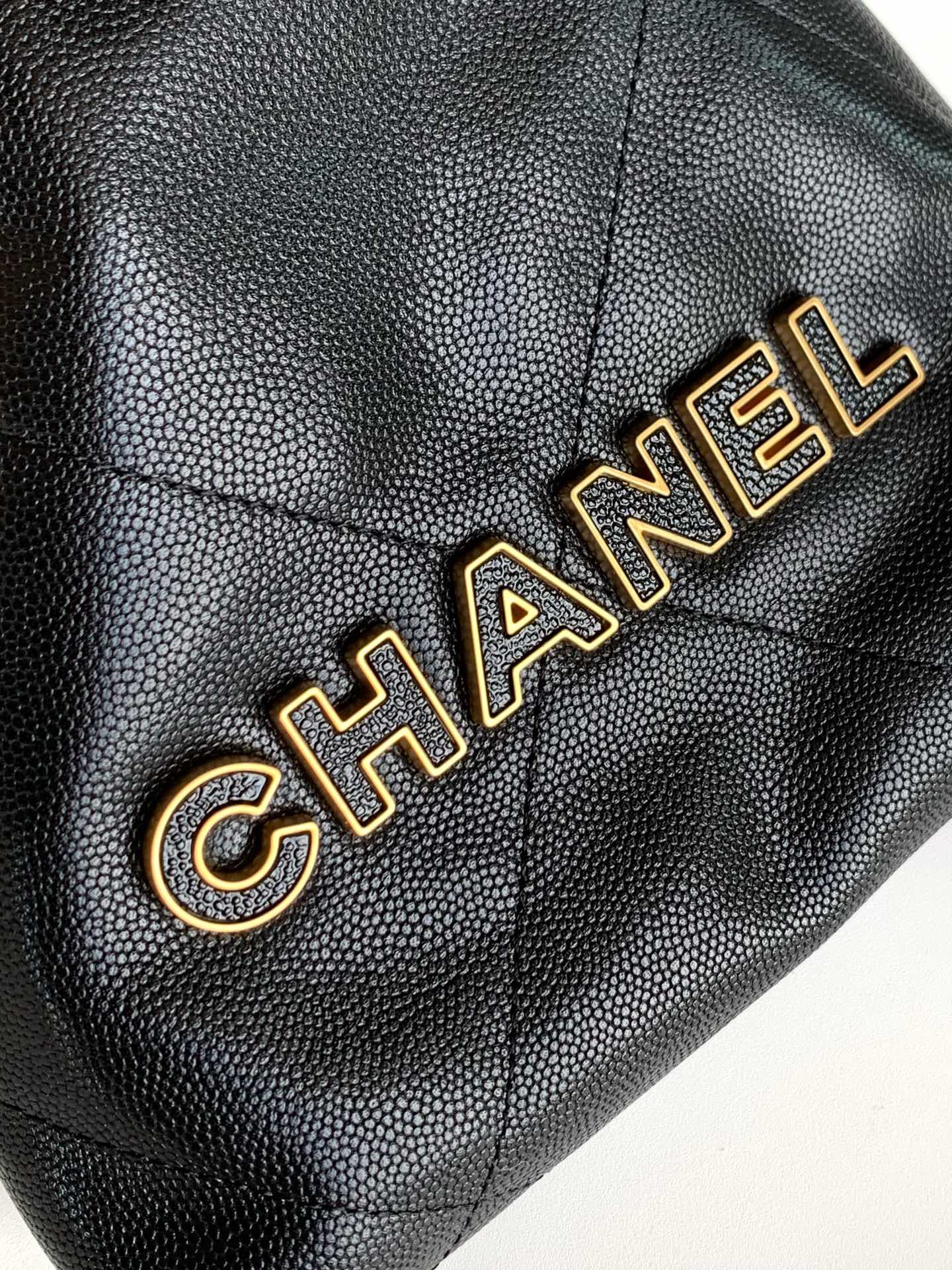 CHANEL BAG 25S 20 CM IN BLACK LAMBSKIN WITH GOLD HARDWARE