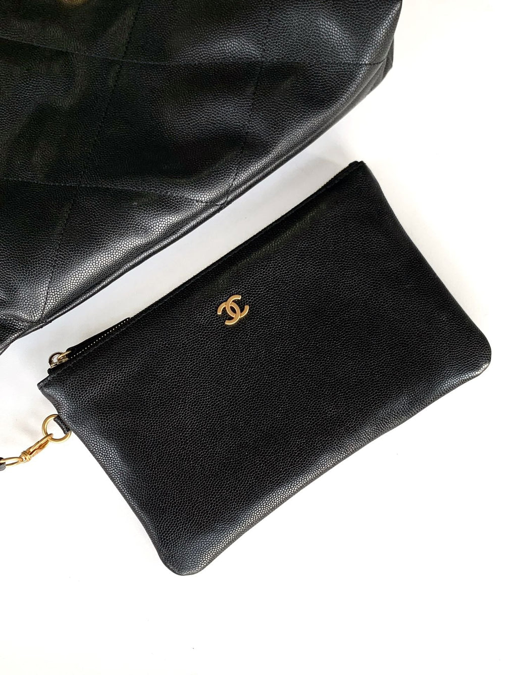 CHANEL BAG 25S 42 CM IN BLACK LAMBSKIN WITH GOLD HARDWARE