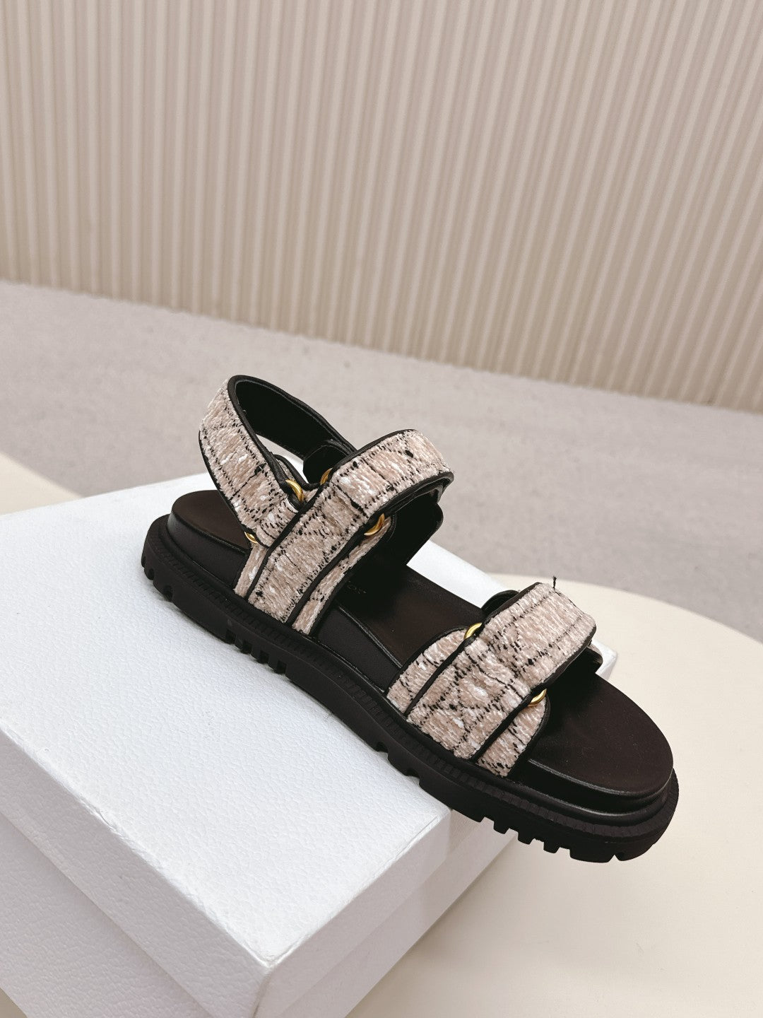 DIOR BACK-STRAP SANDALS 25S IN SOFT ROSE BEIGE TWEED AND BLACK CALFSKIN